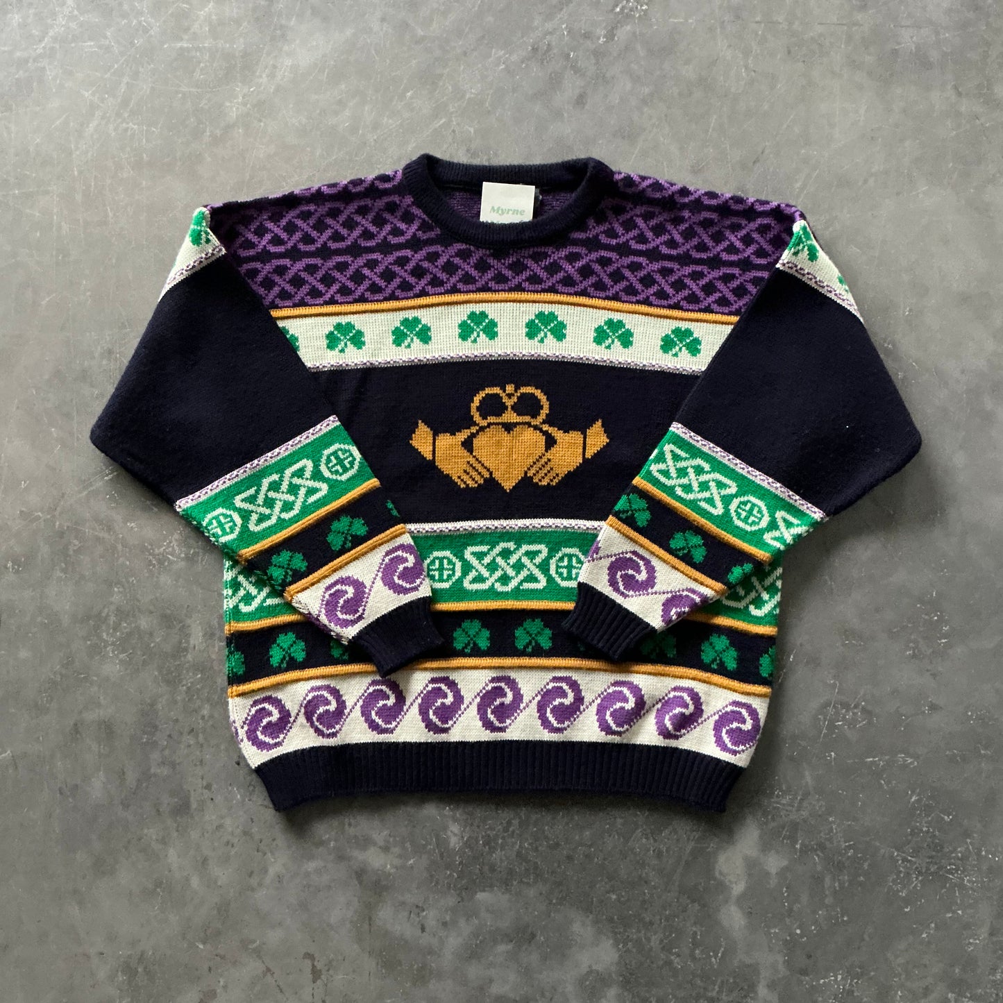 80's Vintage Claddagh Sweater Size Large