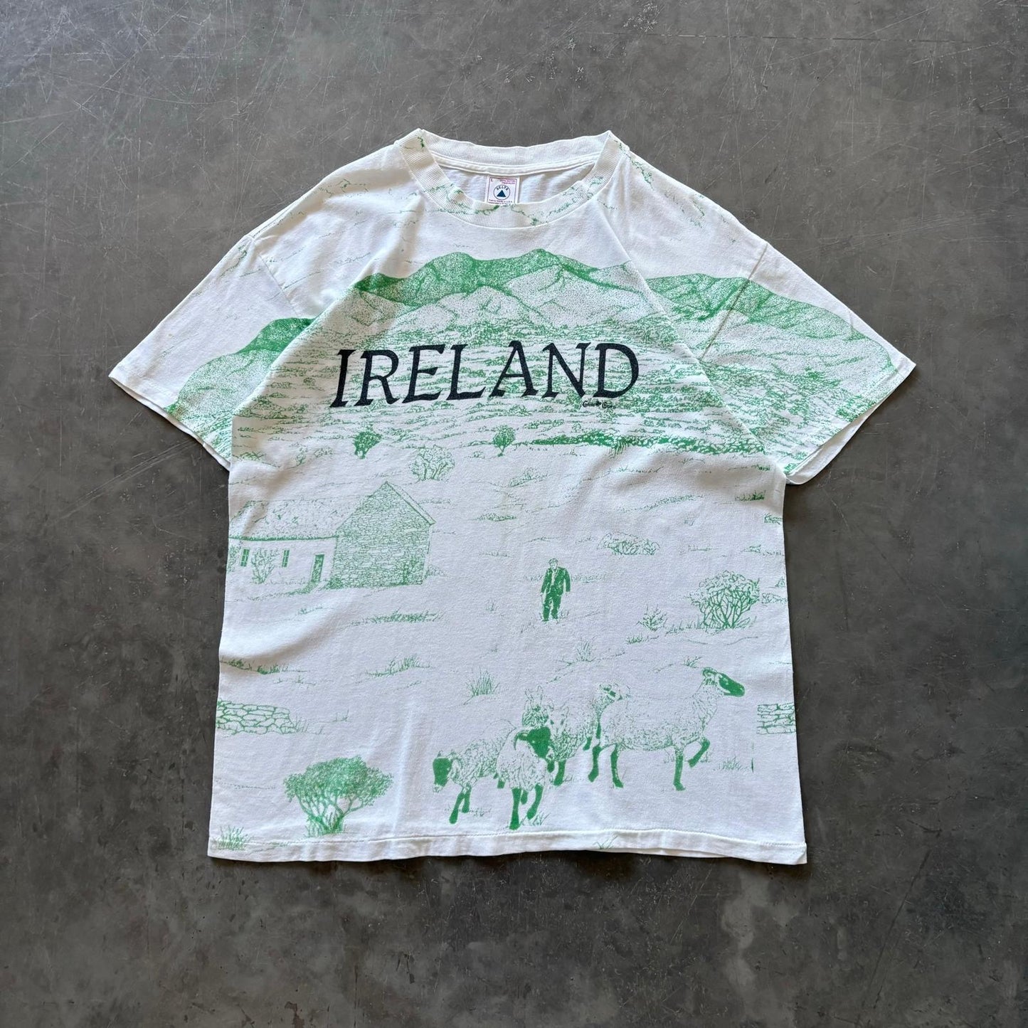 Rare 1990's Ireland Screen Print Tee Size Large