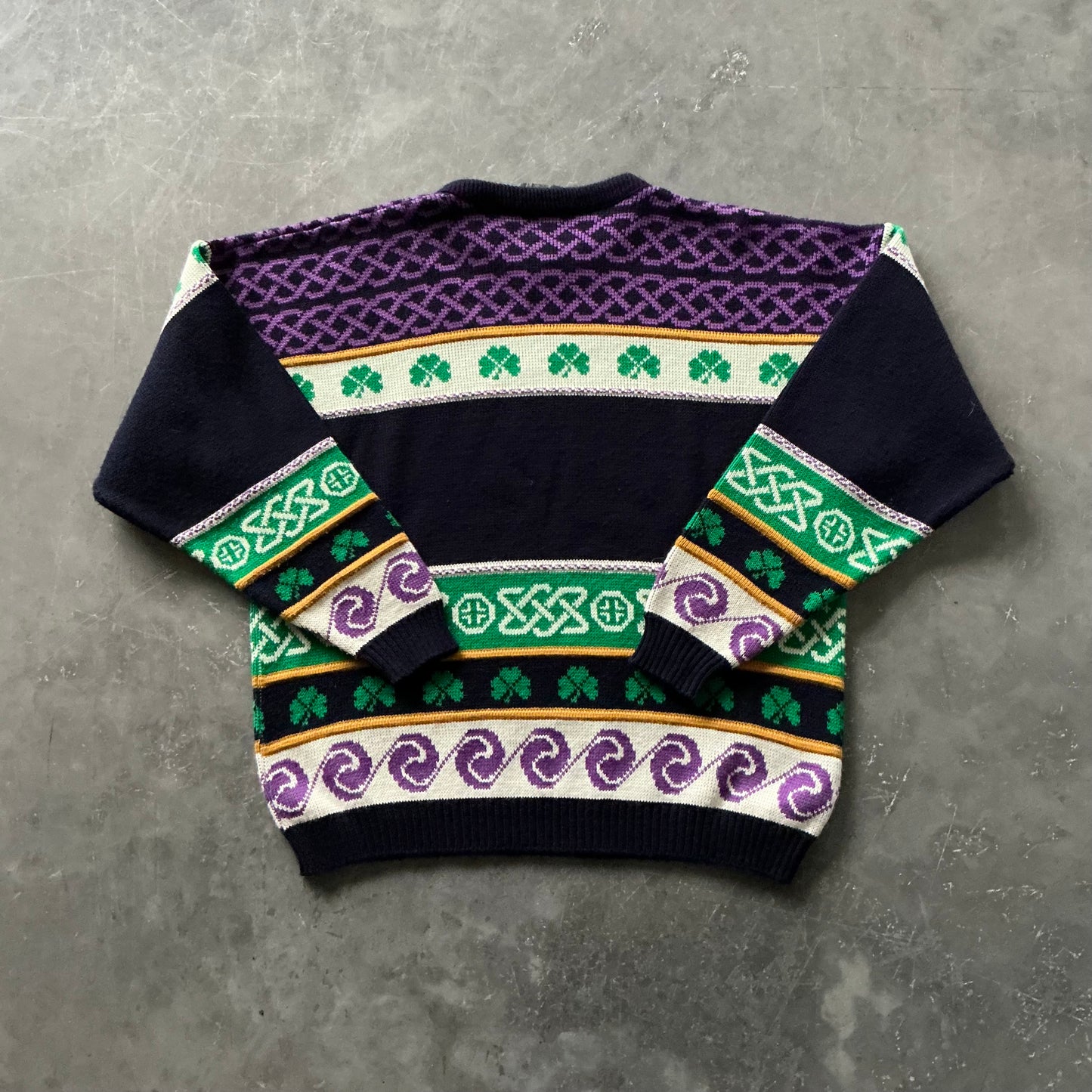 80's Vintage Claddagh Sweater Size Large