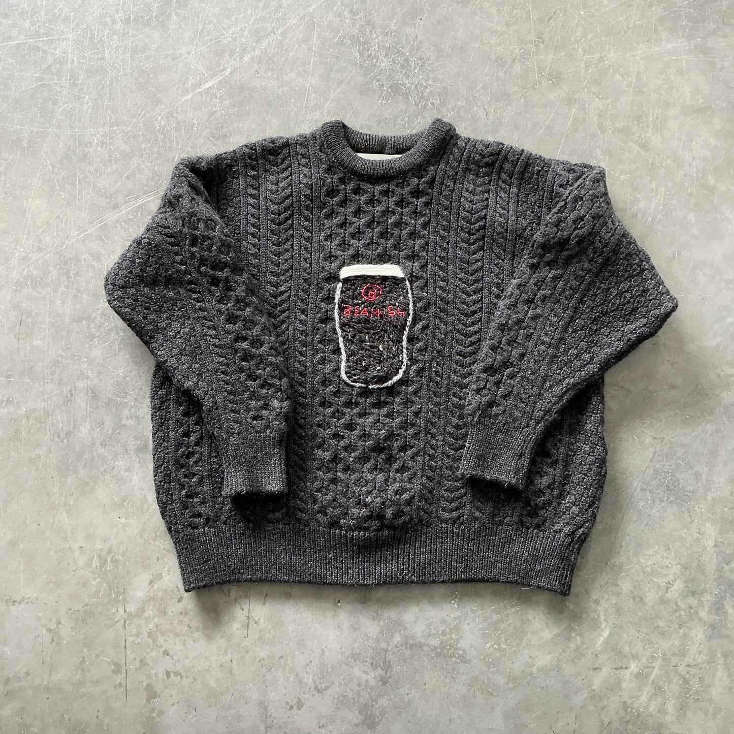 (12)Beamish Pint Geansaí Size XL
