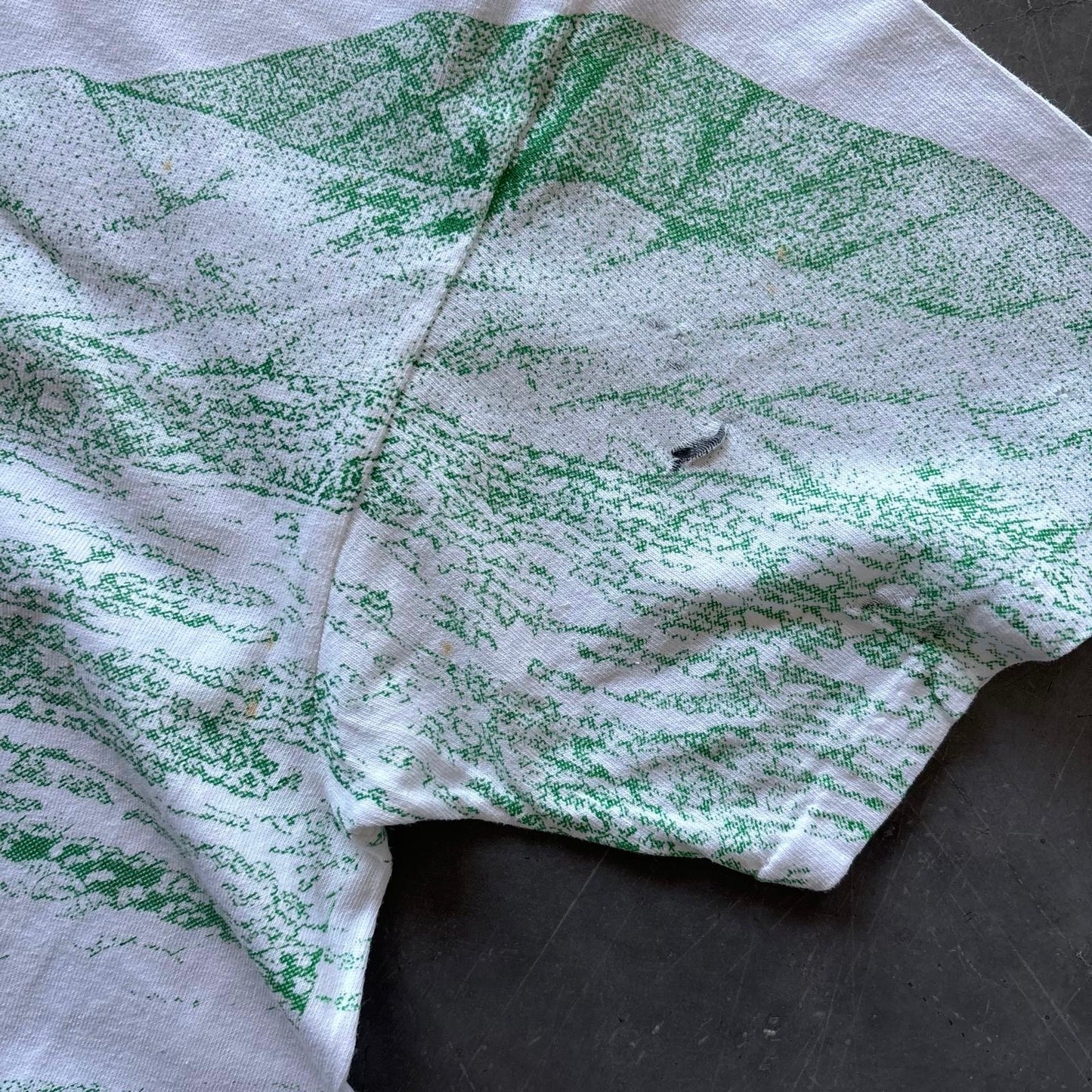 Rare 1990's Ireland Screen Print Tee Size Large