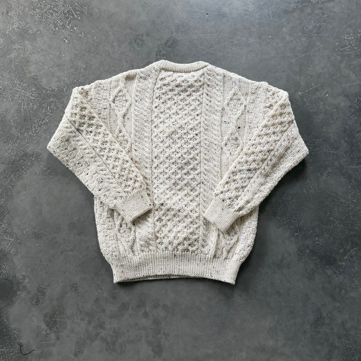 (14) Beamish Pint Geansaí Size Medium