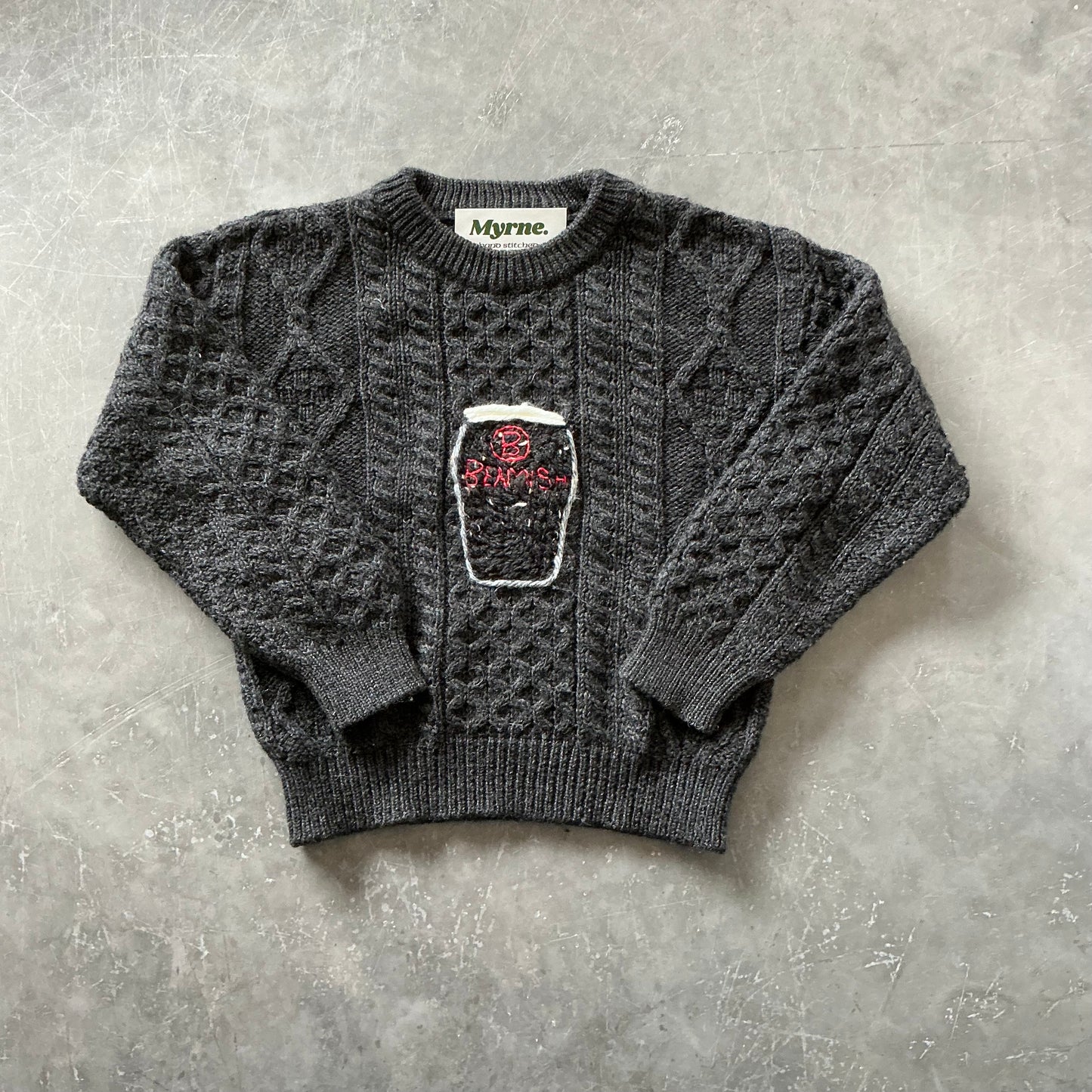 (5) Beamish Pint Geansaí Size XS