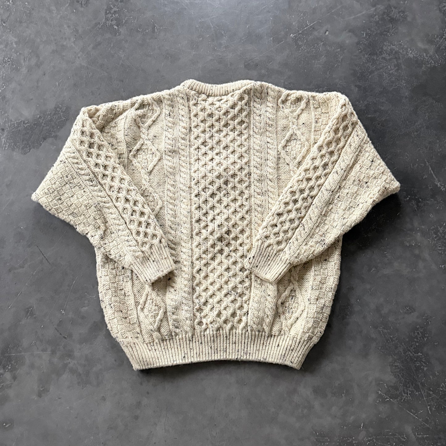 (7) Guinness Pint Geansaí Size Medium