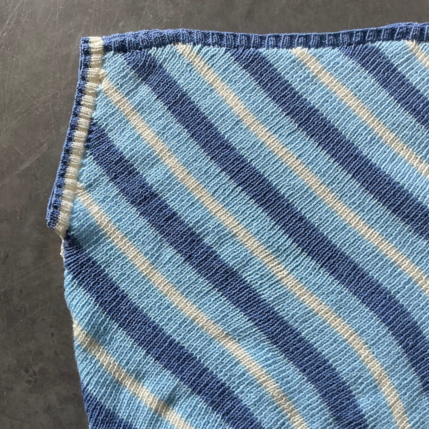 Hand Knitted Tank XXL