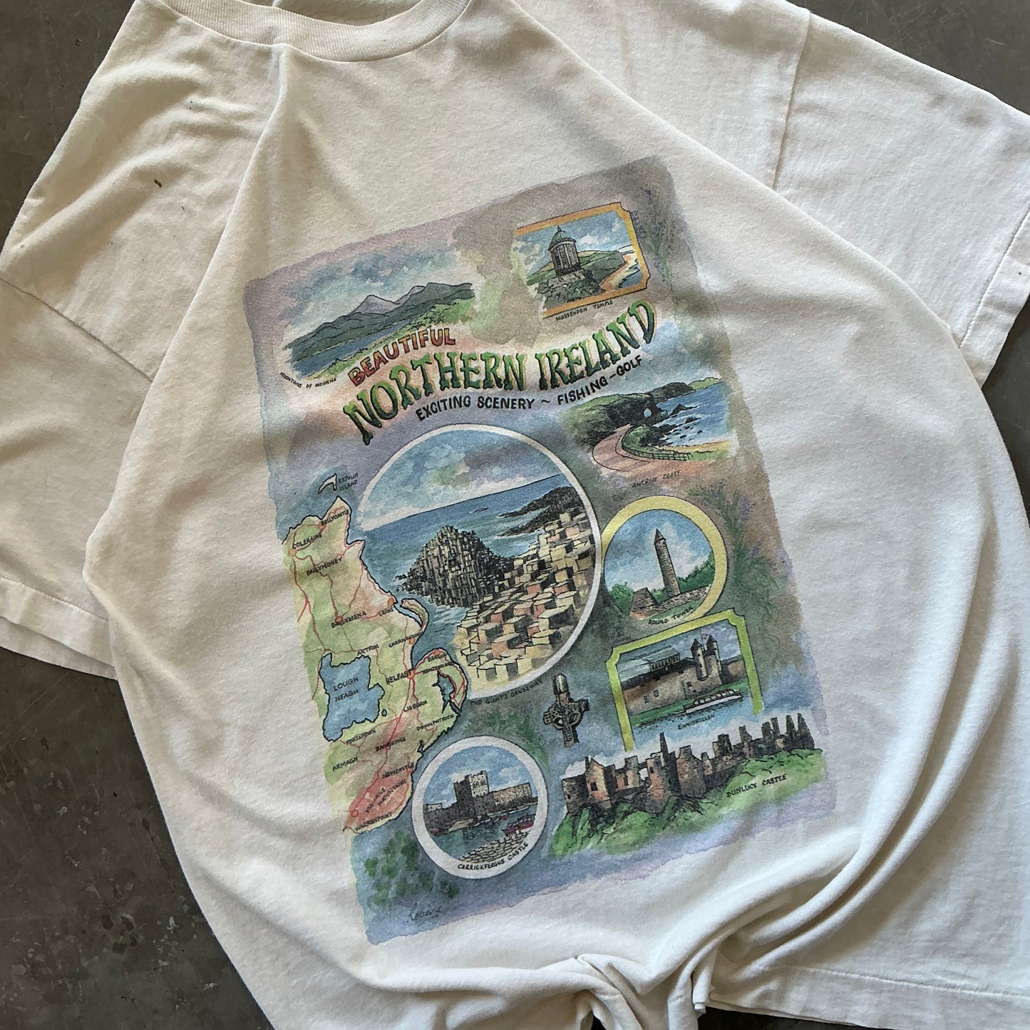 Vintage 90’s NI Tourist Tee Size Large
