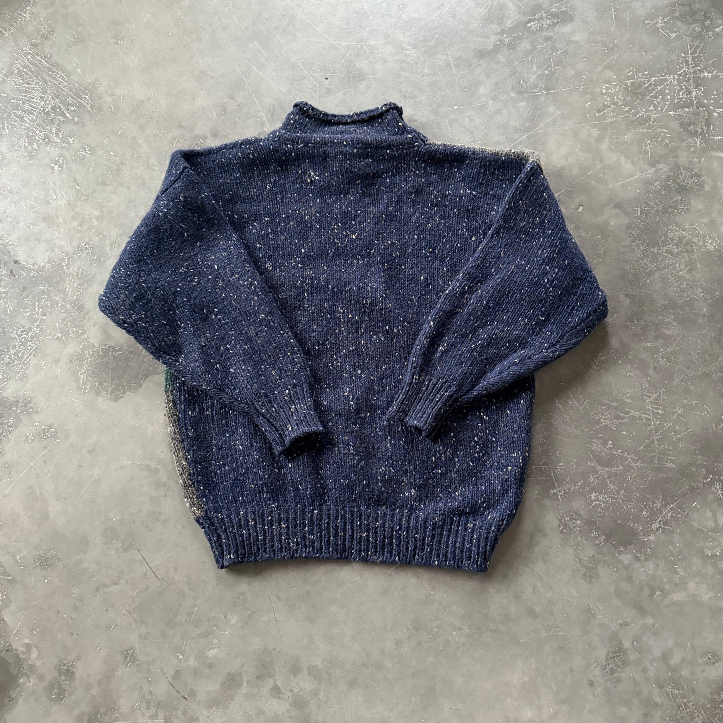 Hand Knitted Irish Wool Geansaí Size L