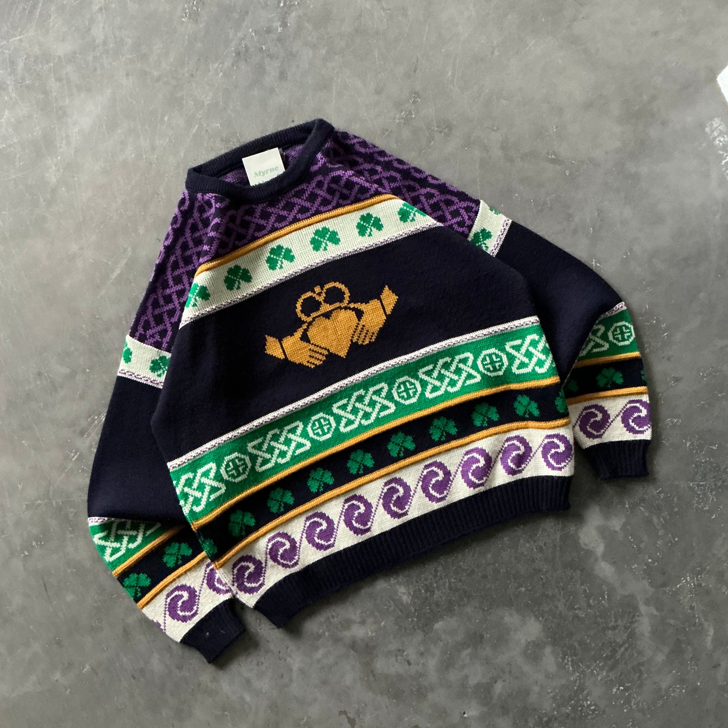 80's Vintage Claddagh Sweater Size Large