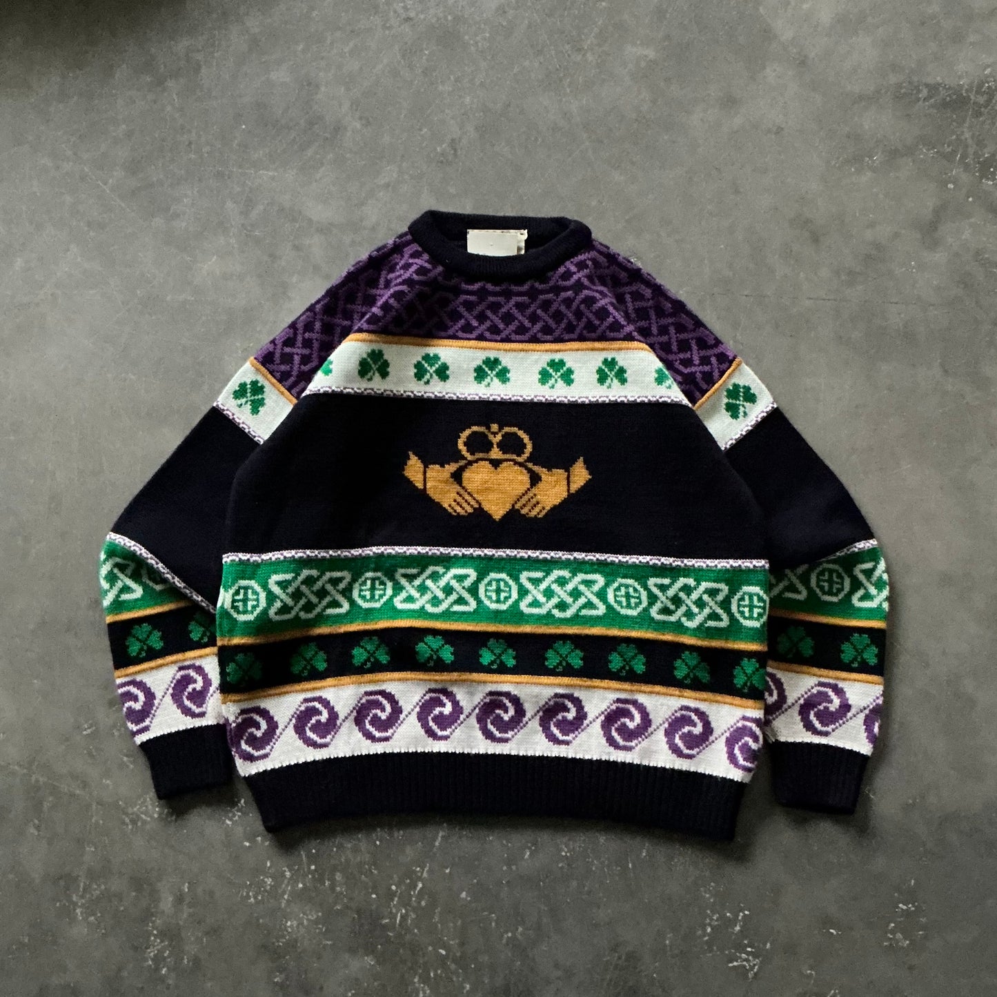 80's Vintage Claddagh Sweater Size XL