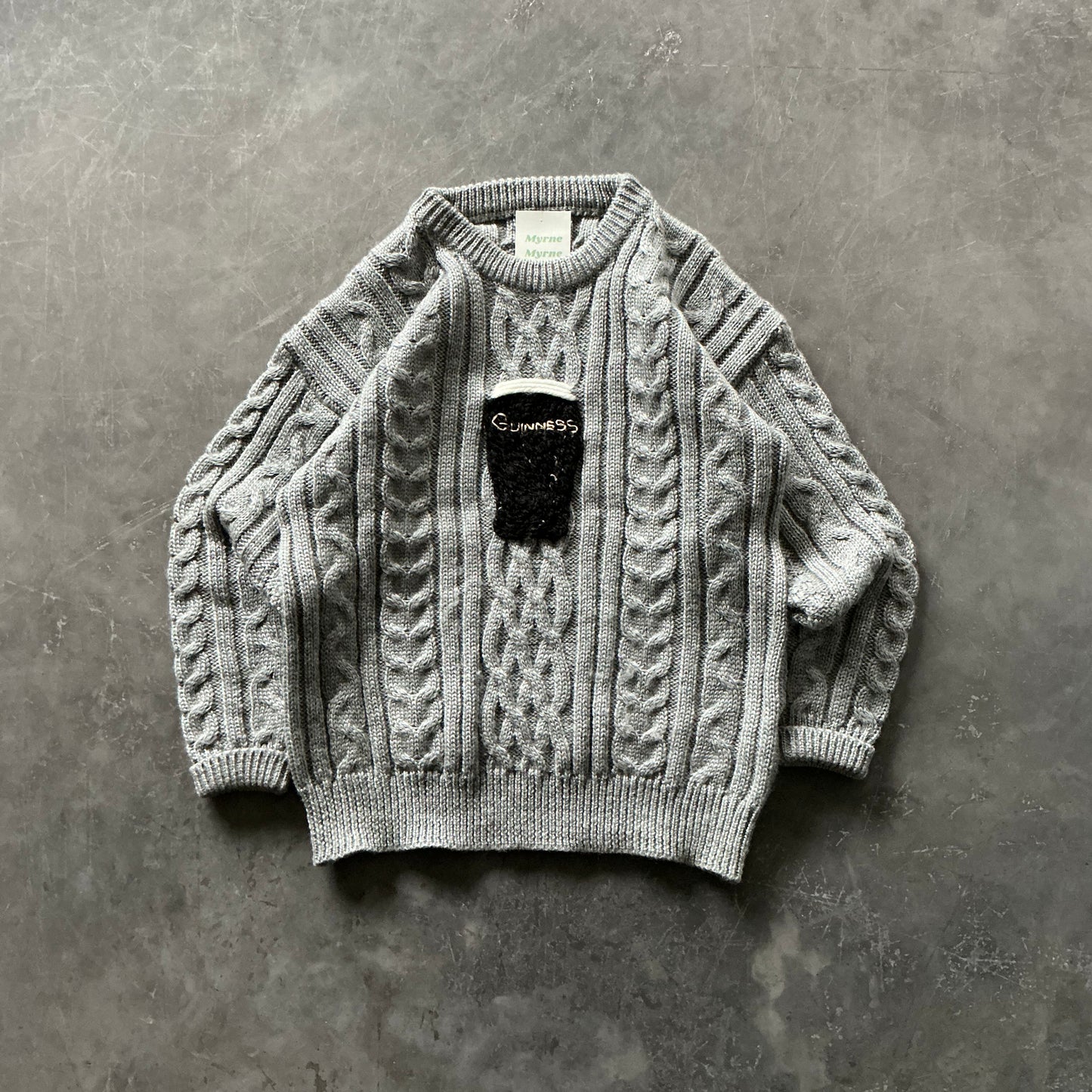 (2)Guinness Pint Geansaí Size S/M