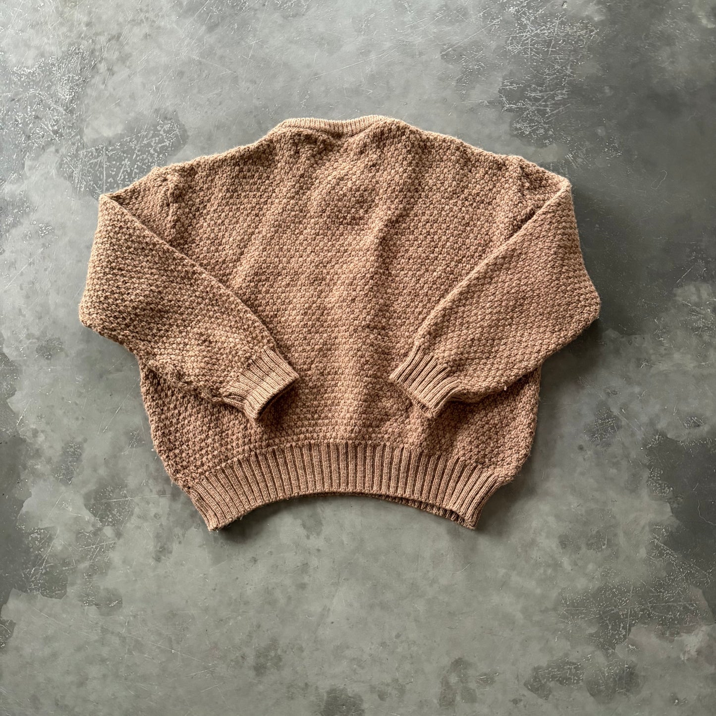 19. Embroidered Pint Geansaí Size Boxy Small