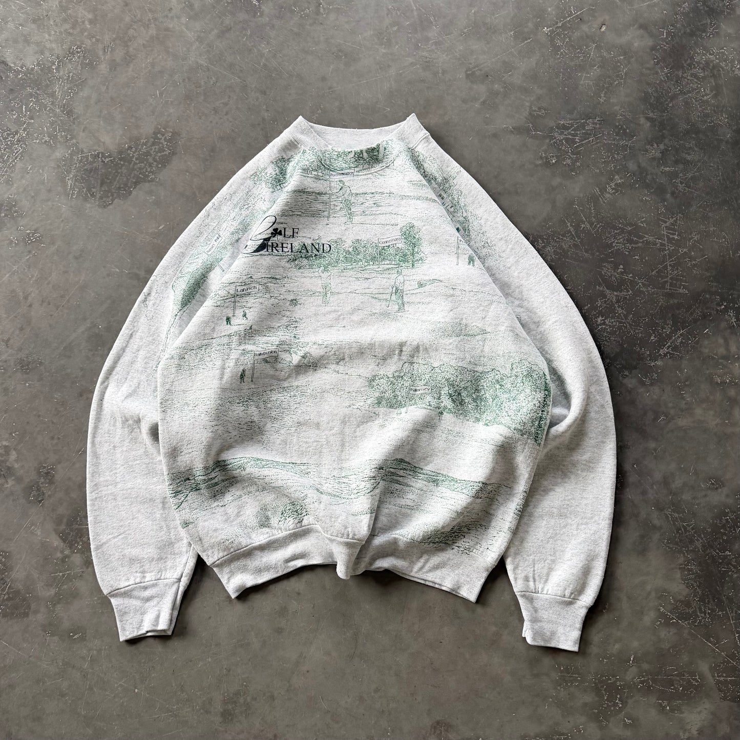 1990’s Rare Ireland Golfing Sweatshirt Size Large