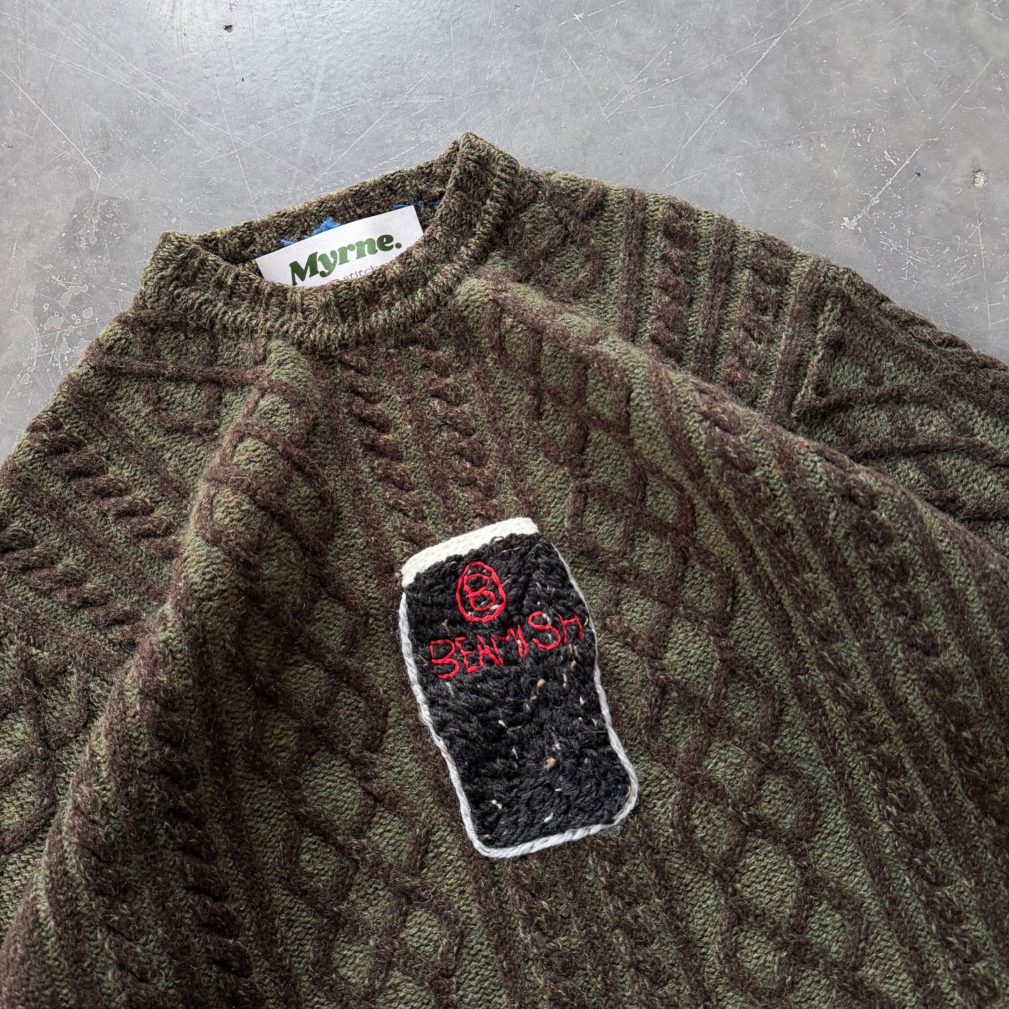 (10) Beamish Pint Geansaí Size XL