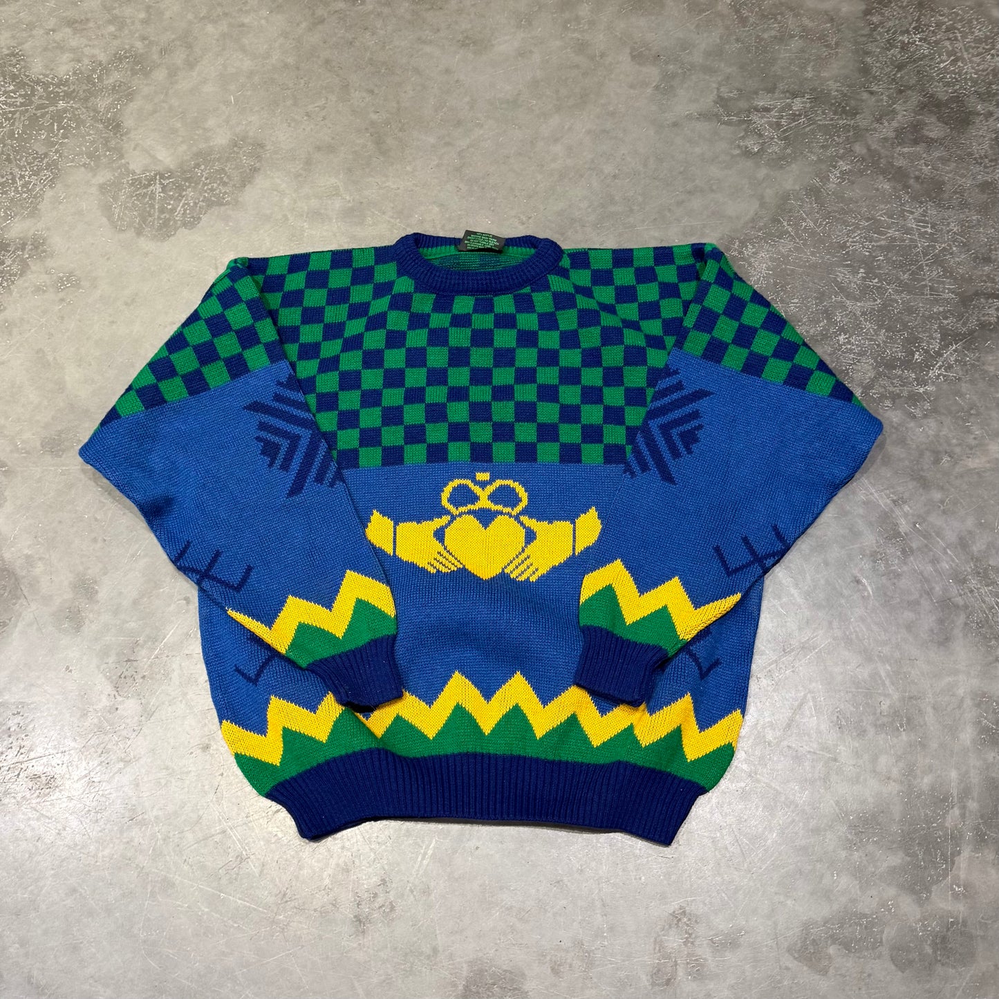 80's Vintage Checkerboard Claddagh Knit Size M