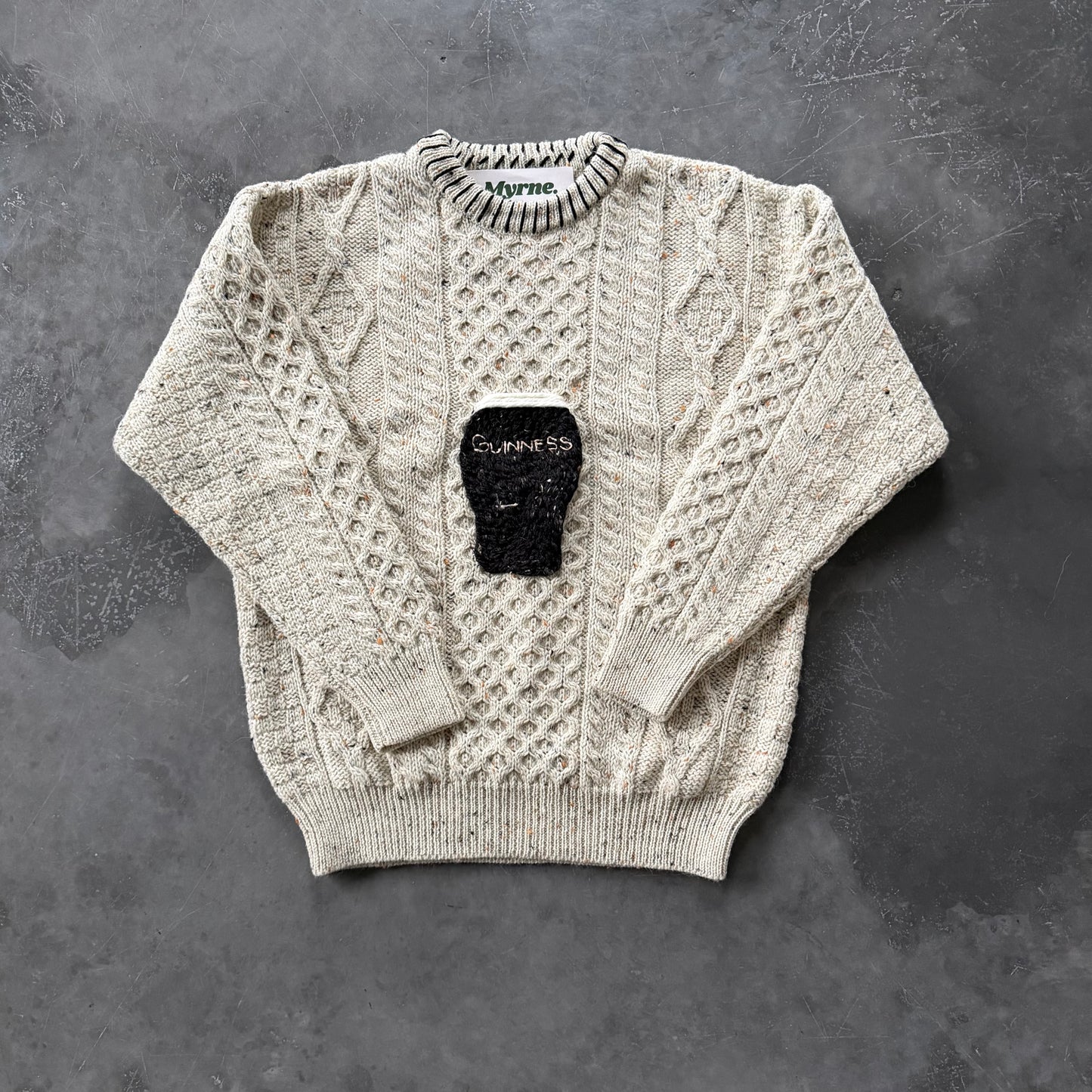 23. Embroidered Pint Geansaí Size S/M