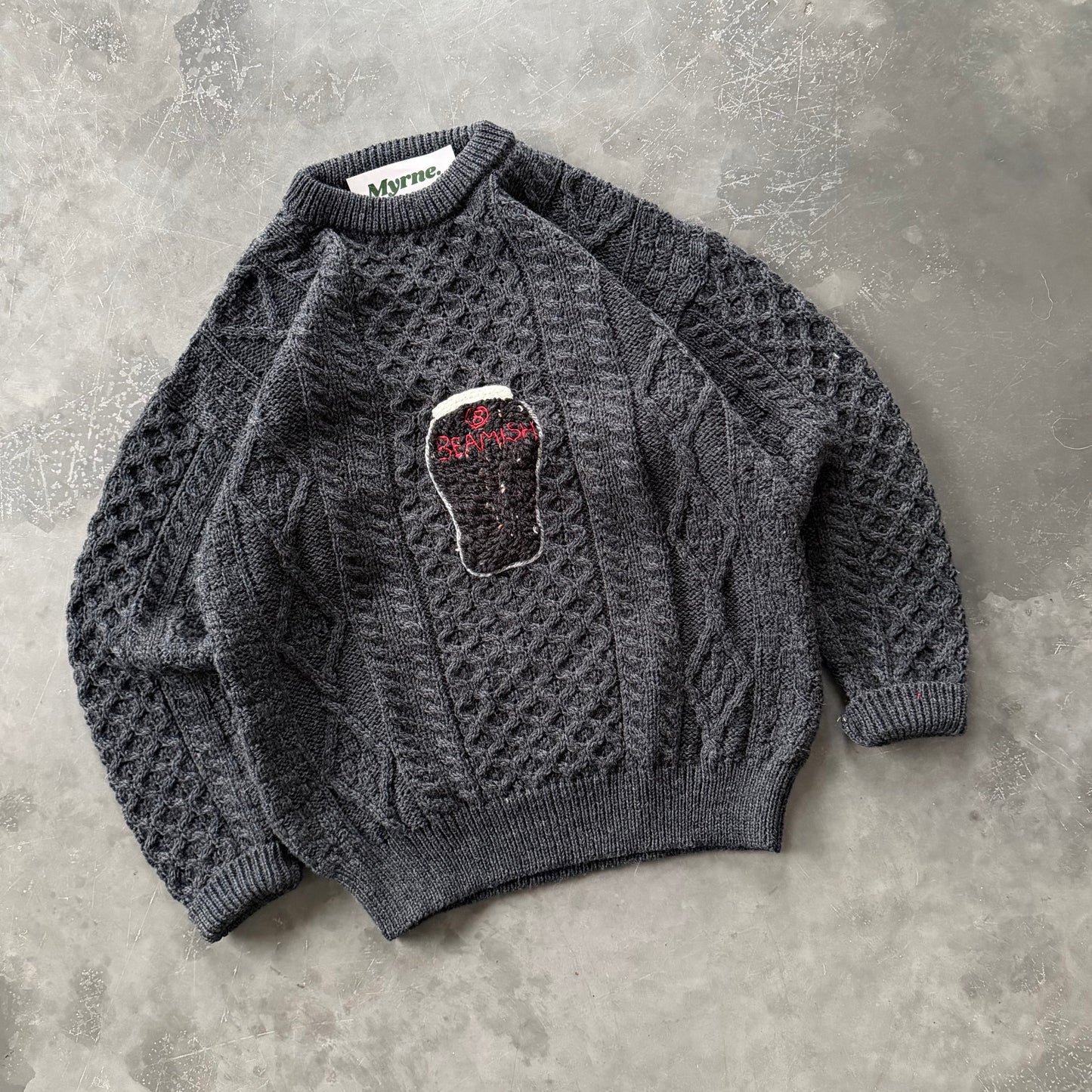 22. Embroidered Pint Geansaí Size M