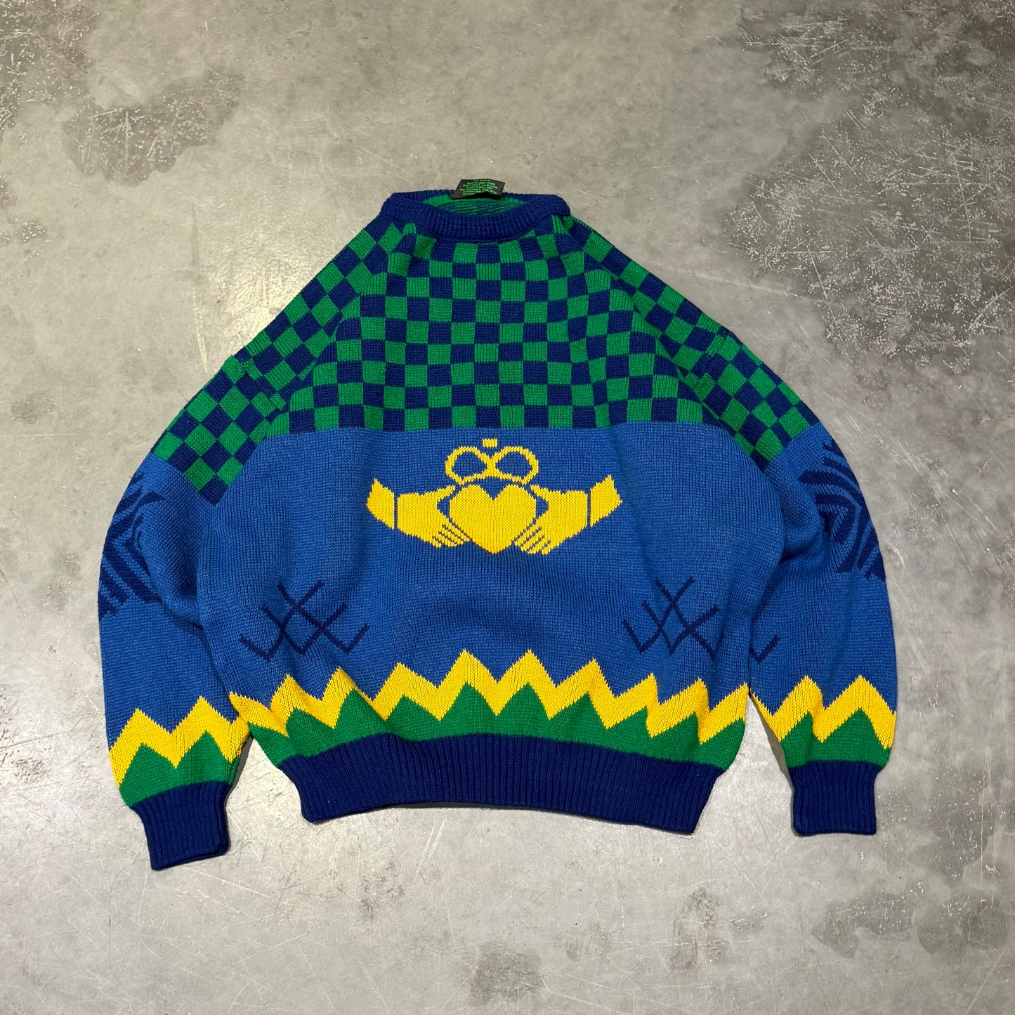 80's Vintage Checkerboard Claddagh Knit Size M