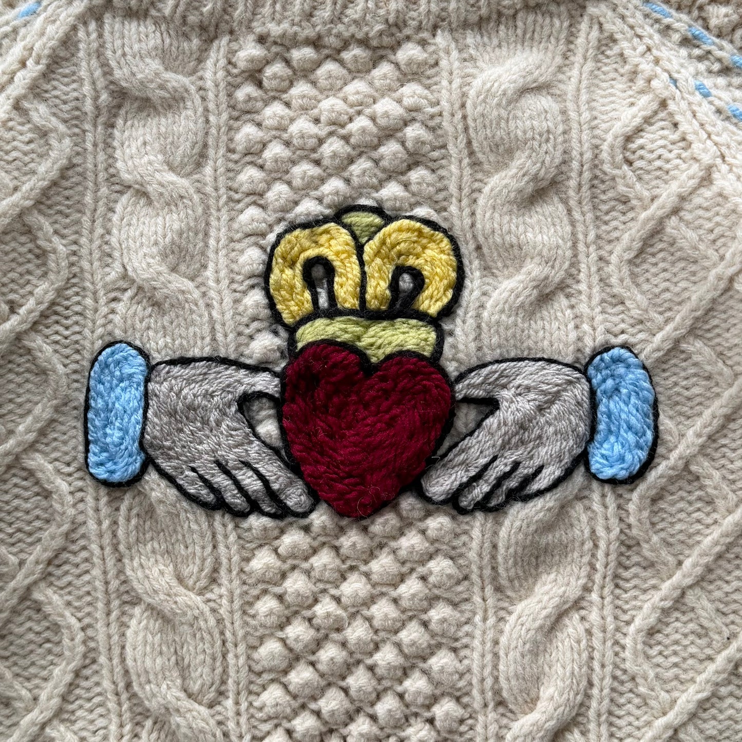 Hand Embroidered Claddagh Wool Geansaí Size Small