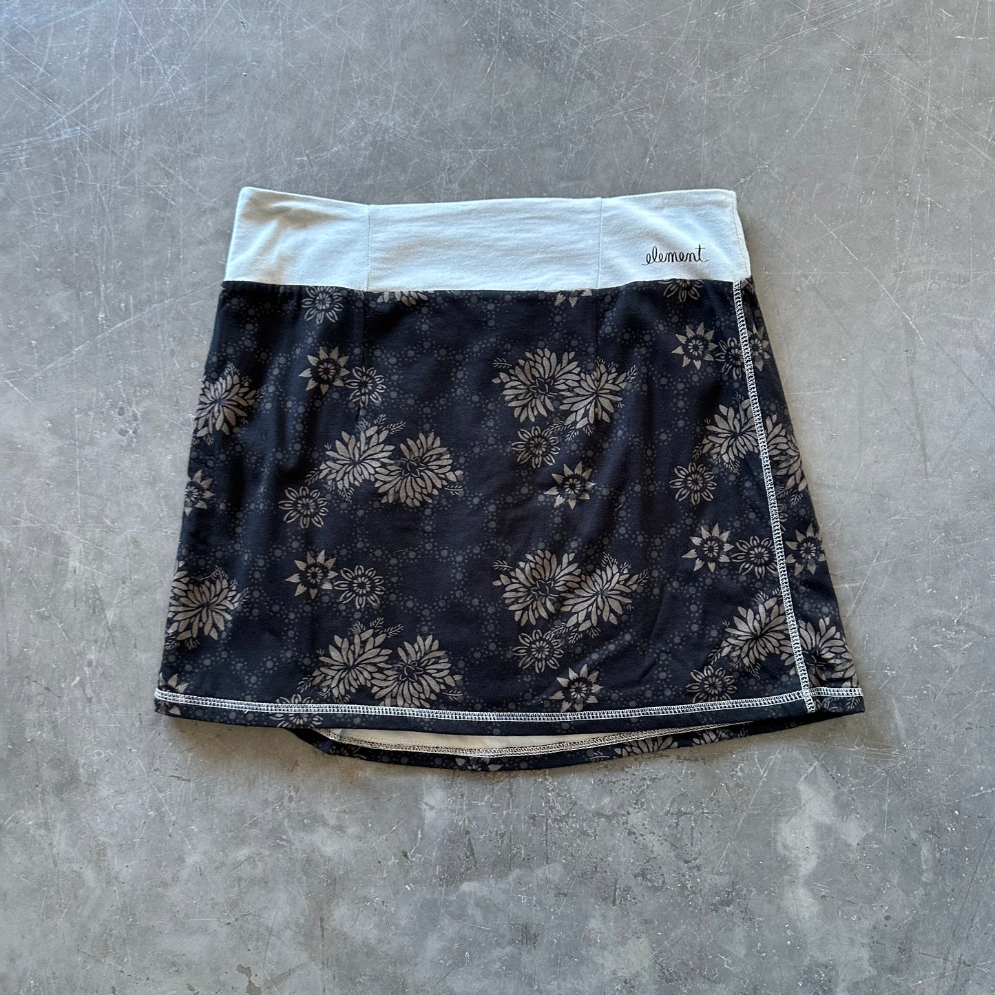 Y2k Vintage Wrap Mini Skirt Size Medium