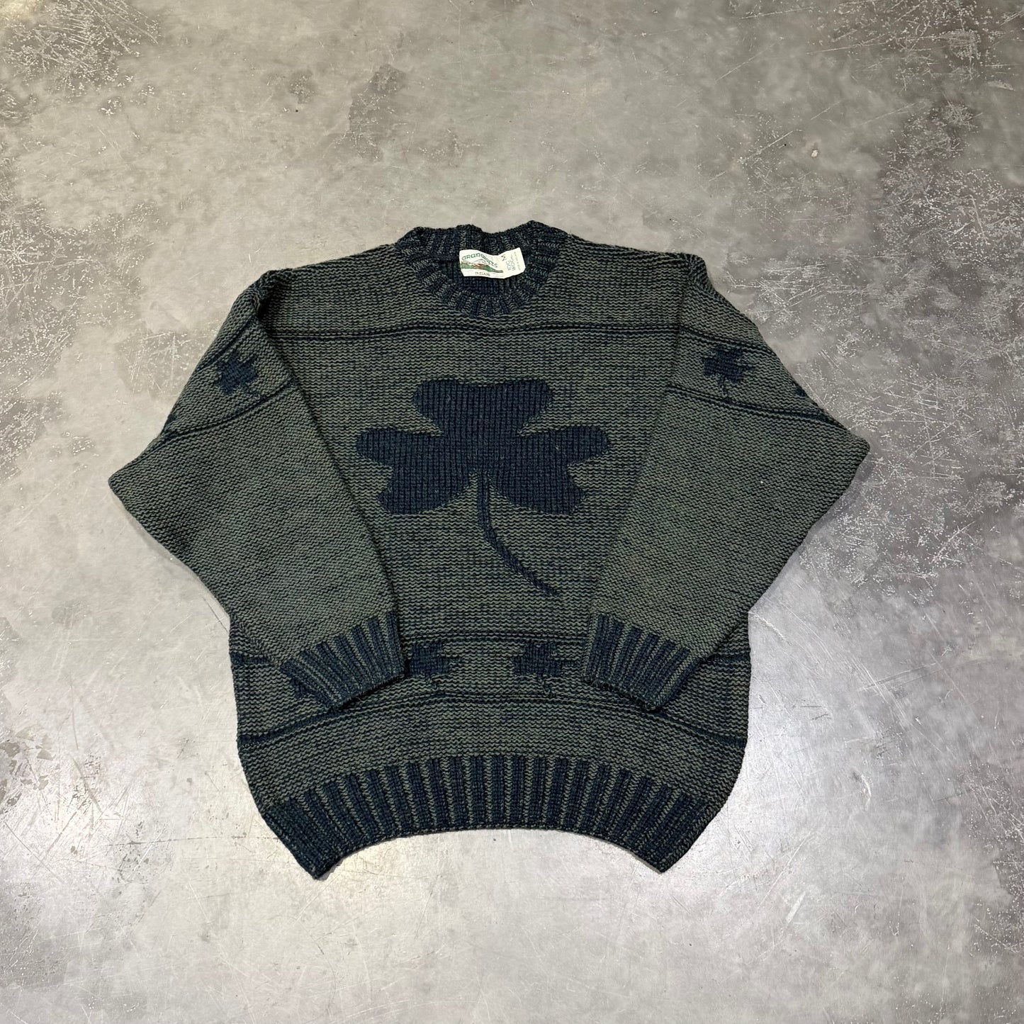 Vintage Green Shamrock Sweater Size M