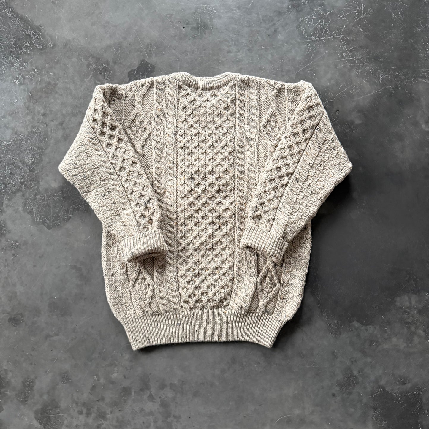 7. Embroidered Pint Geansaí Size Medium