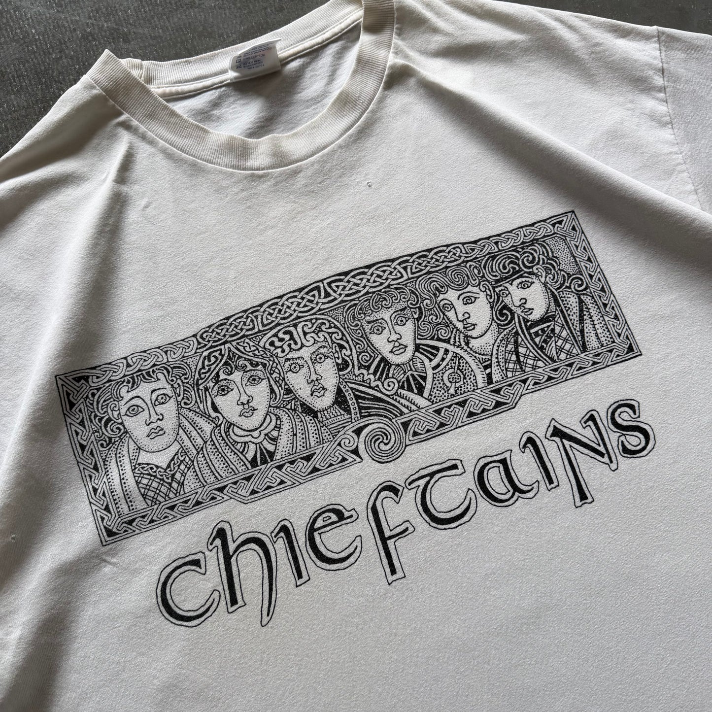 Rare 1990’s Vintage Chieftains Tee Size L/XL