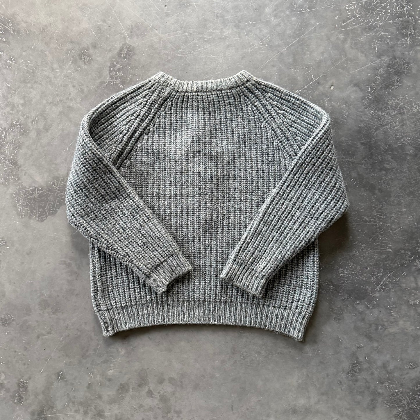 (13) Guinness Pint Geansaí Size Medium