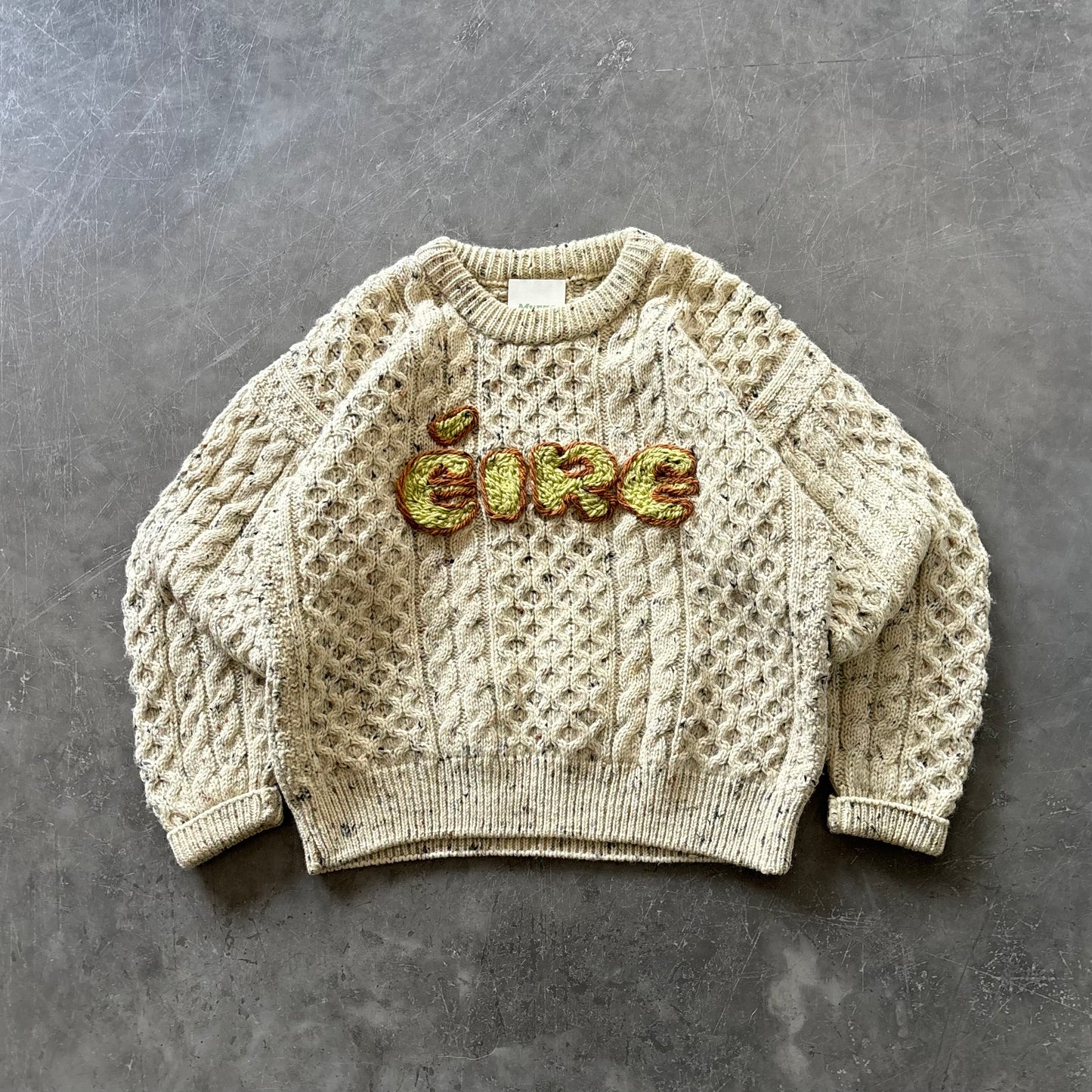 (8) Éire Geansaí Size Boxy Small