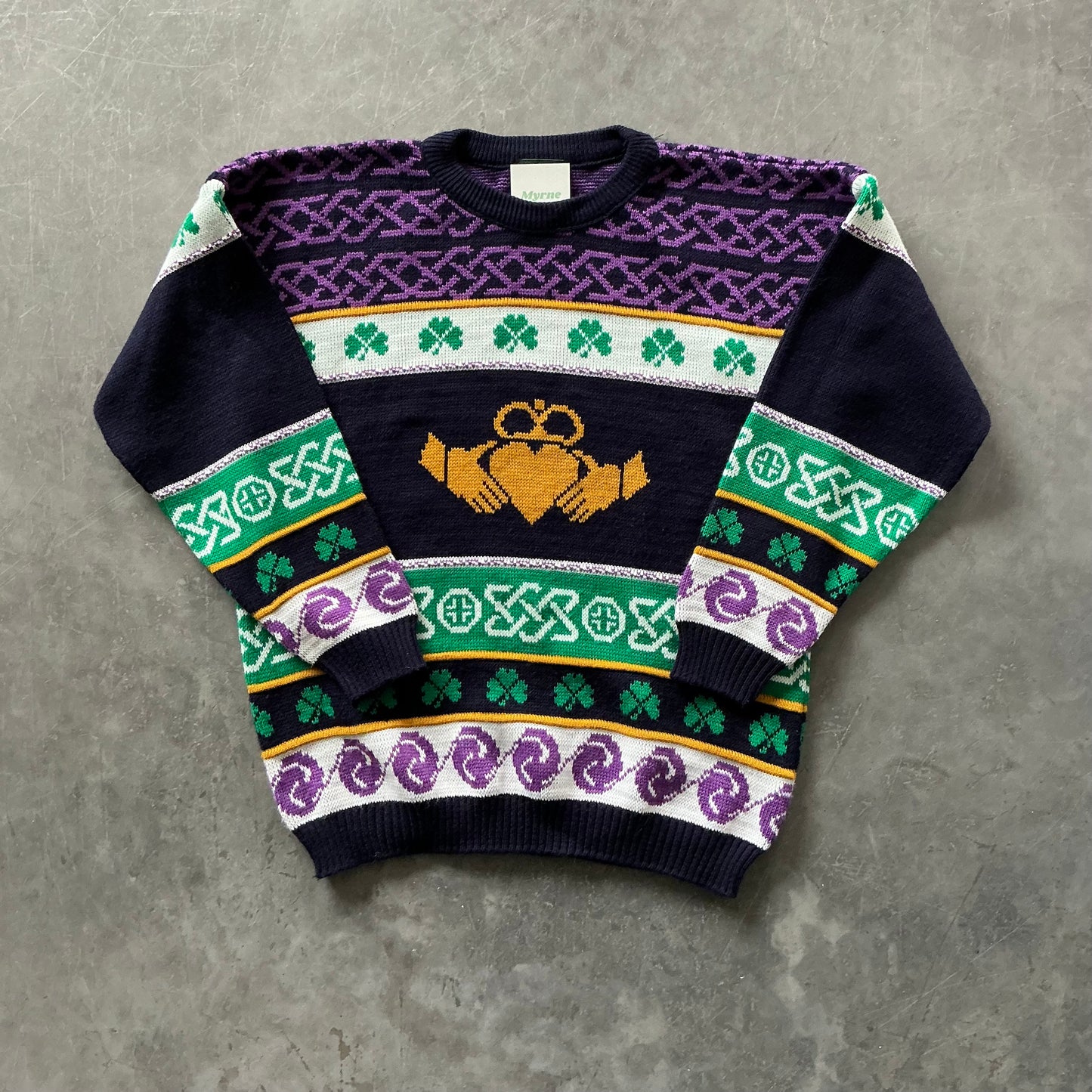 80's Vintage Claddagh Sweater Size M