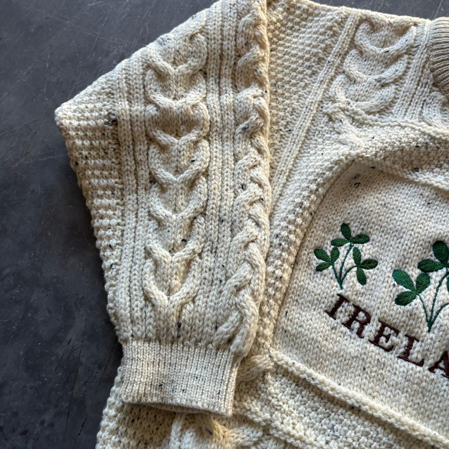 Vintage Ireland Aran Geansaí Size S