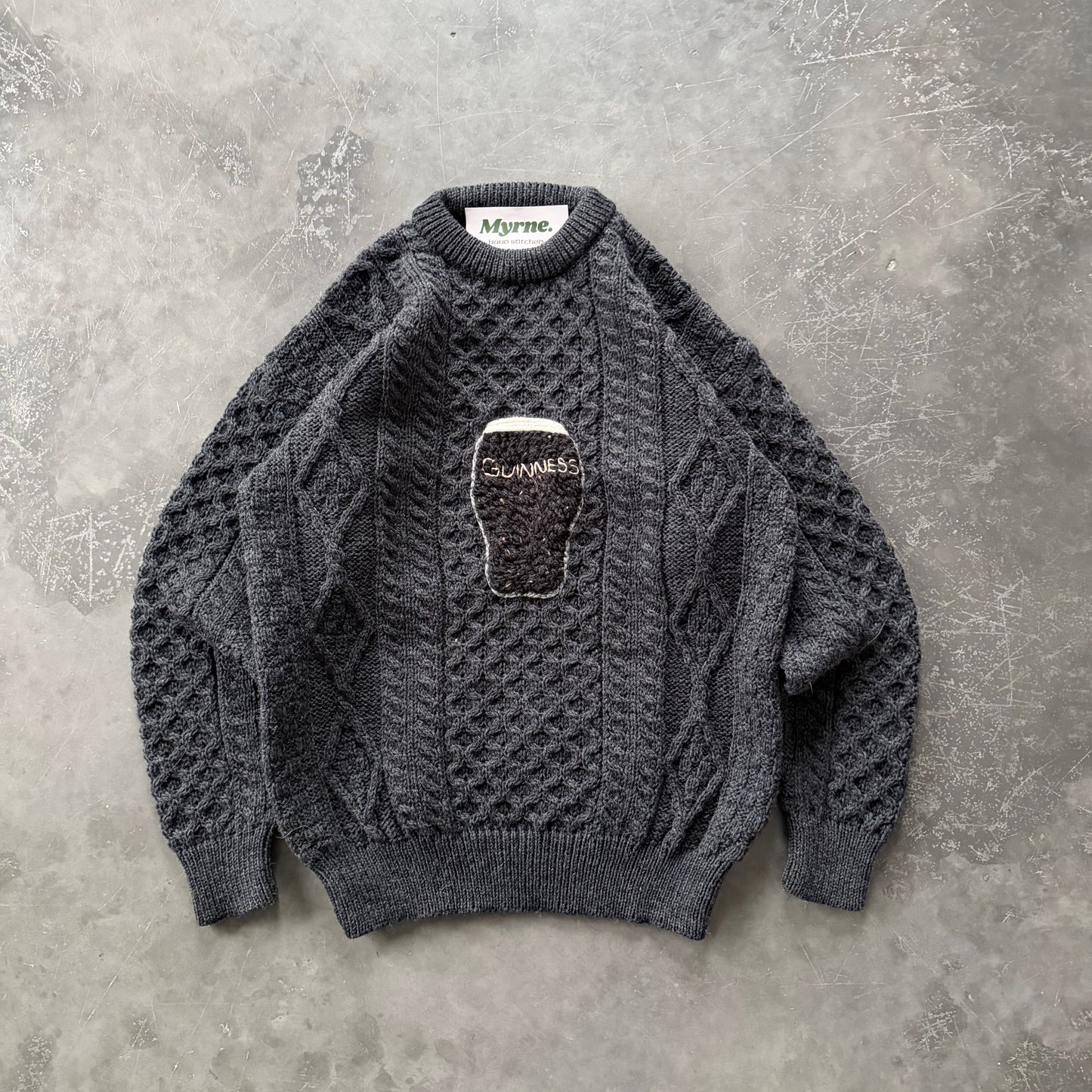 15. Embroidered Pint Geansaí Size Medium