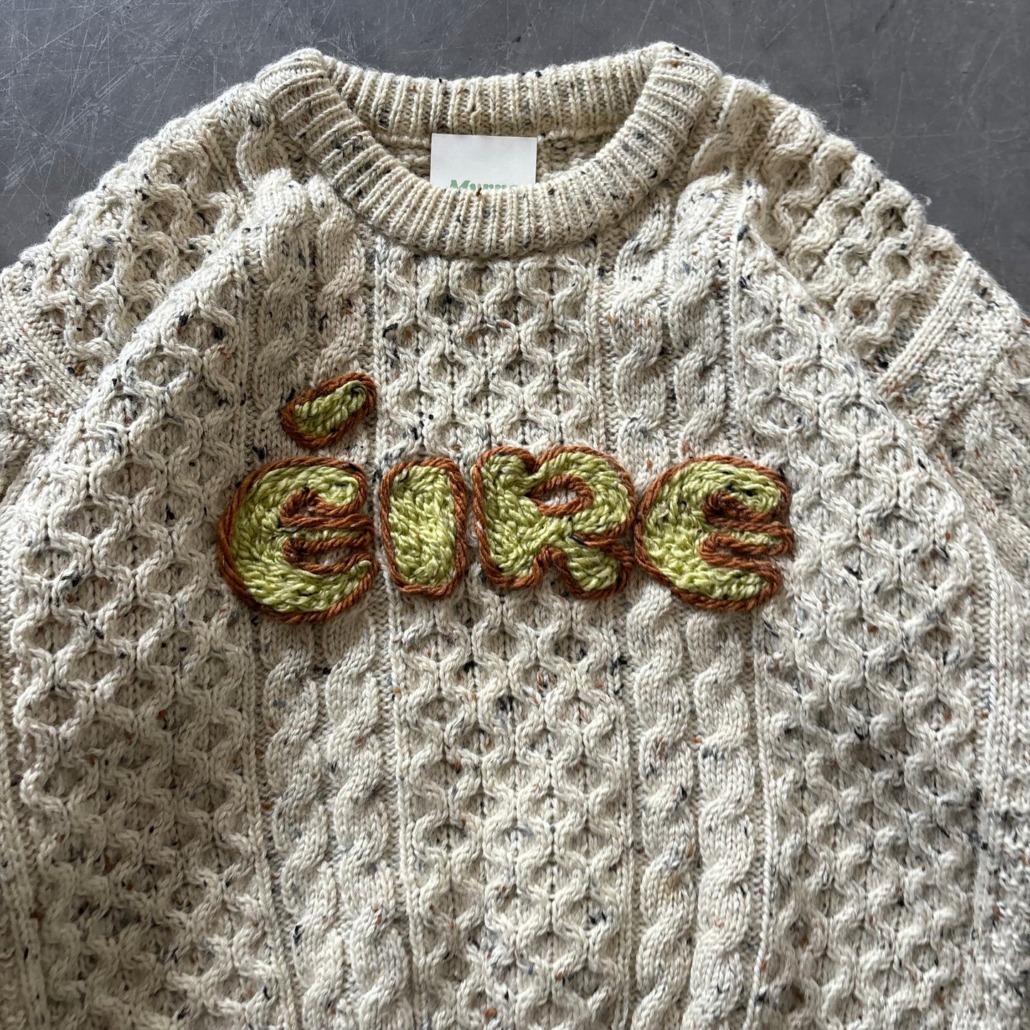 (8) Éire Geansaí Size Boxy Small