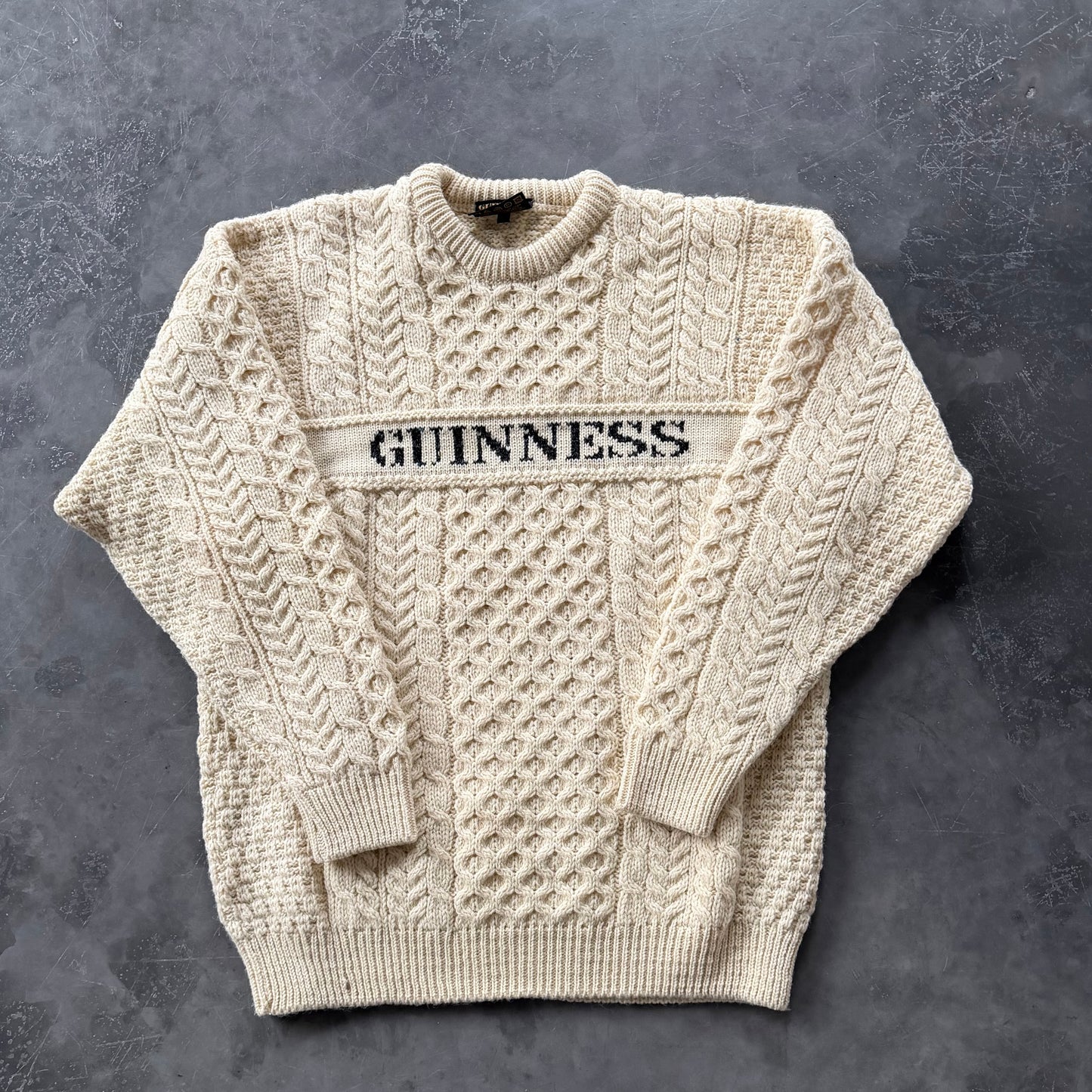 1980's Rare Guinness Carraig Donn Geansaí Size L