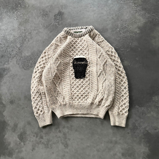 17. Embroidered Pint Geansaí Size Small