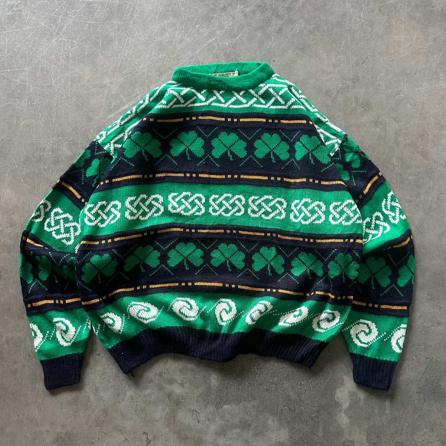 80's Vintage Shamrock Sweater Size XL