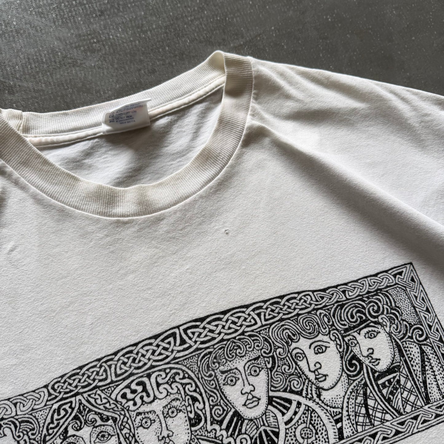 Rare 1990’s Vintage Chieftains Tee Size L/XL