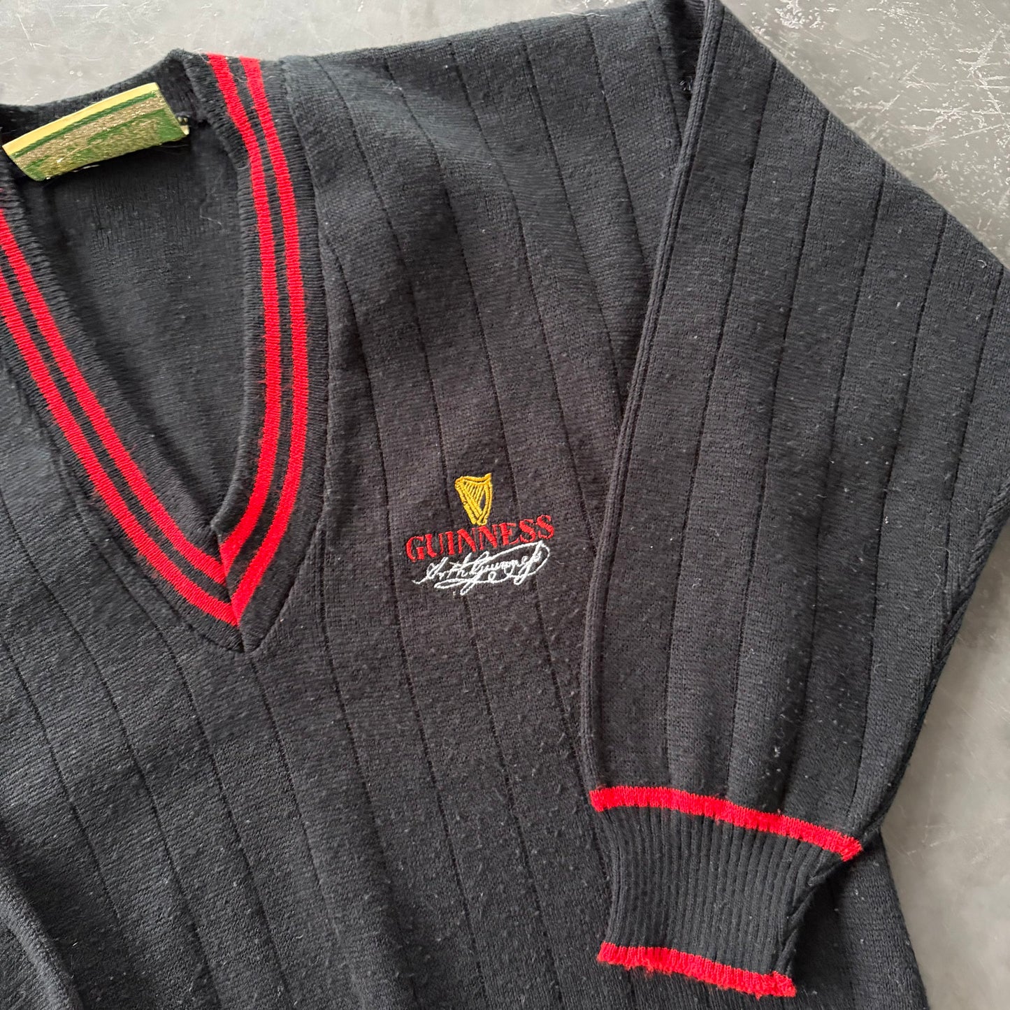 Vintage Guinness V-Neck Knit Size Small
