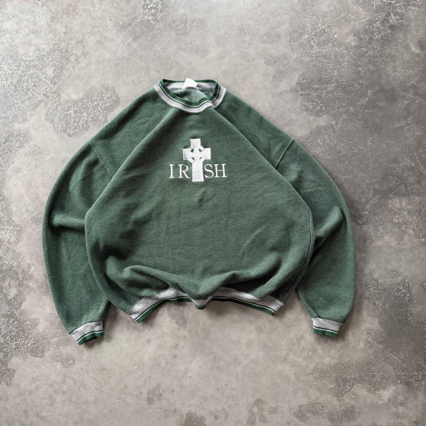 90's Vintage Irish Sweatshirt Size XL