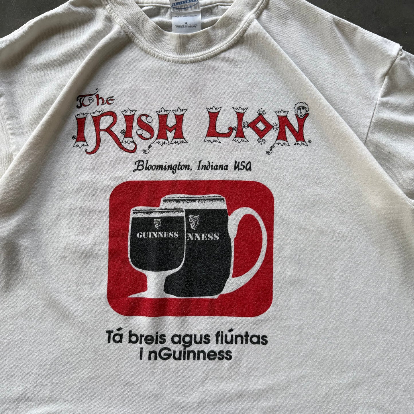 Vintage Irish Lion Pub Tee Size Medium