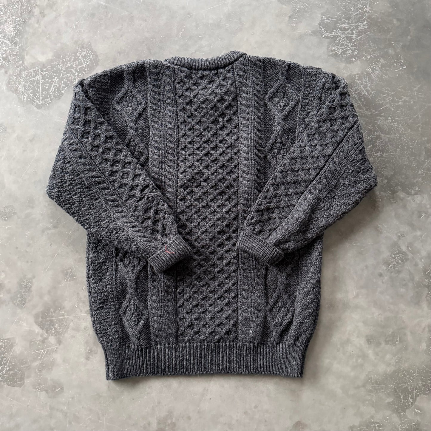 1. Embroidered Pint Geansaí Size Large