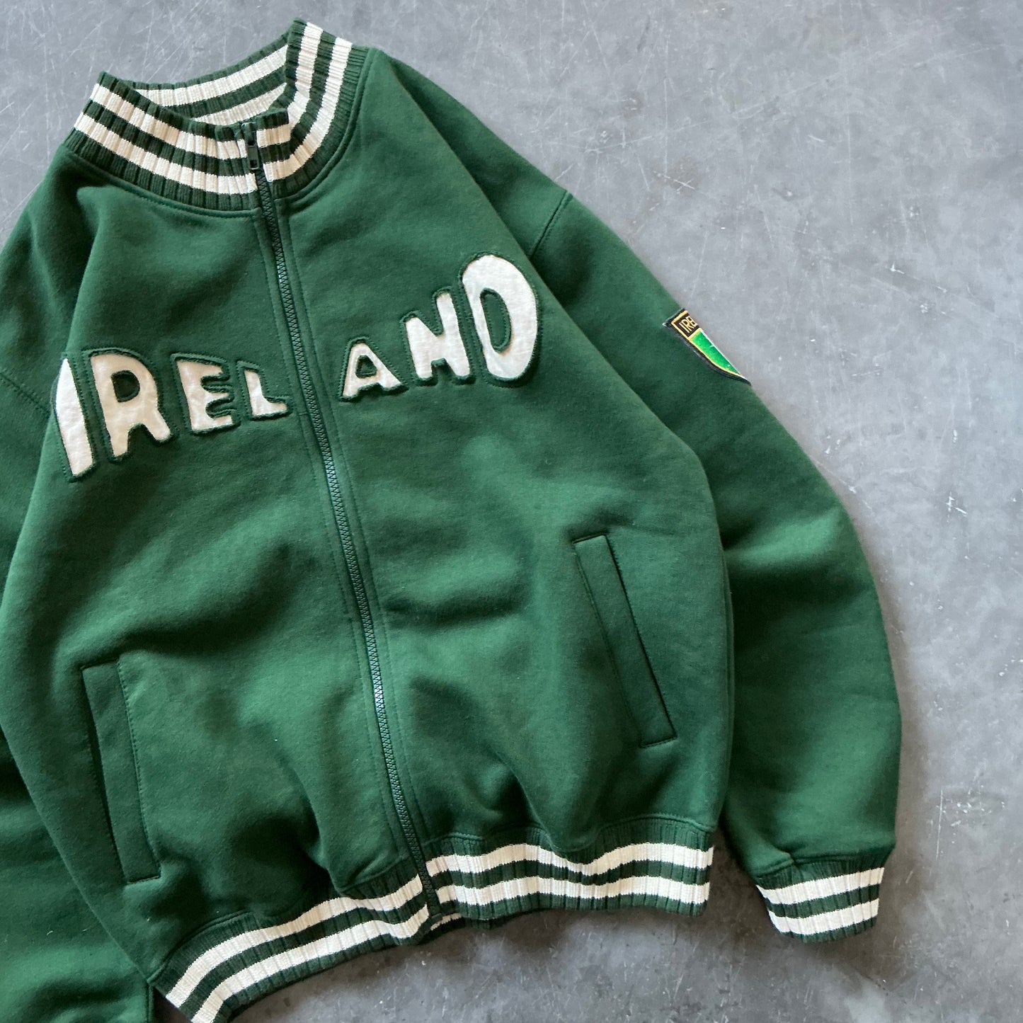 Vintage Ireland Zip-Up Size Small