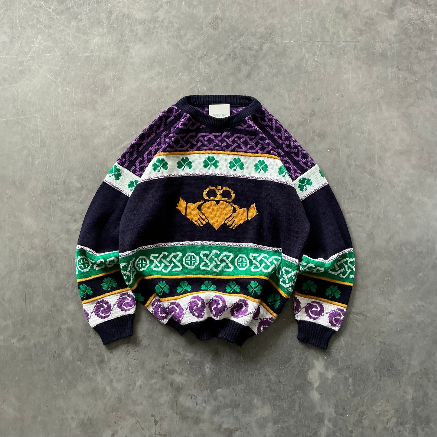 80's Vintage Claddagh Sweater Size M