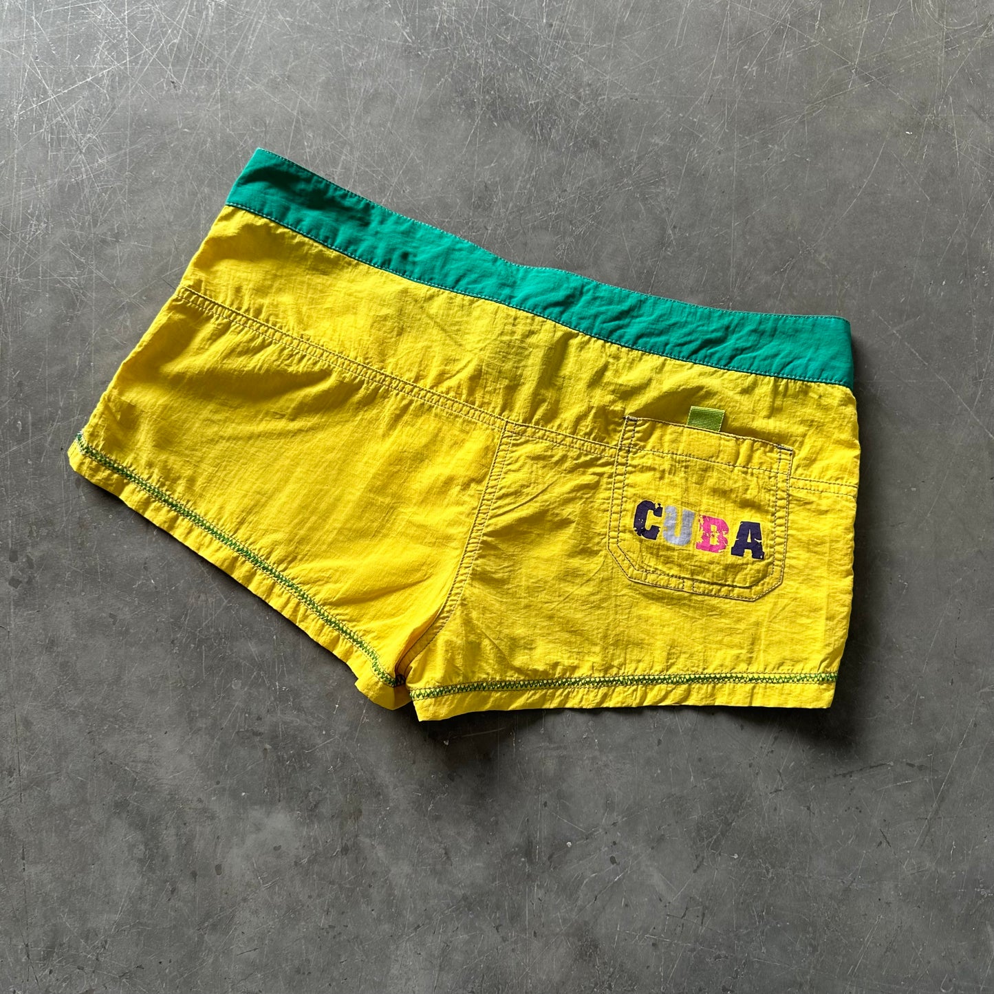 Y2K Vintage Cuba Shorts UK 8/10