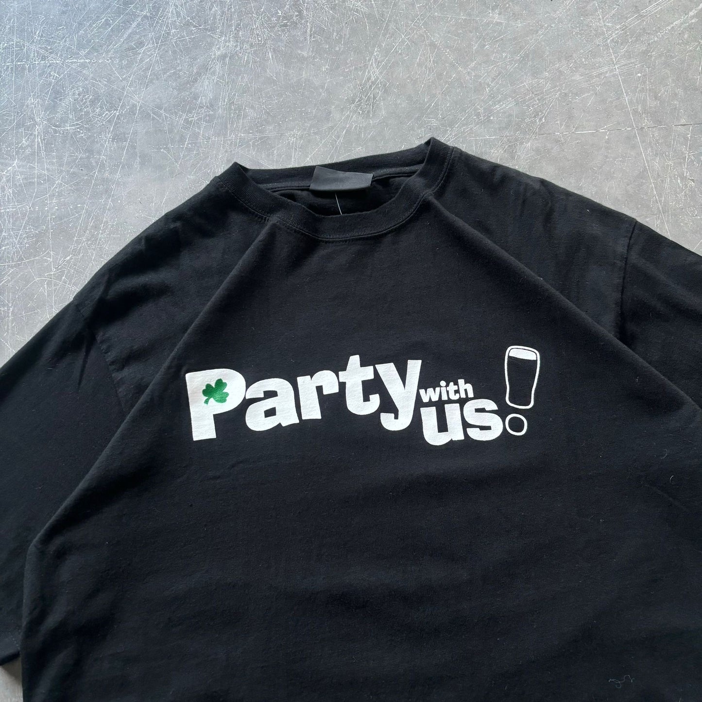 Vintage Guinness Party Tee Size M