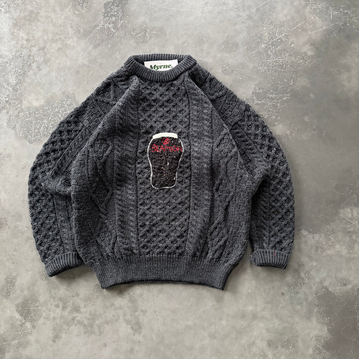 22. Embroidered Pint Geansaí Size M