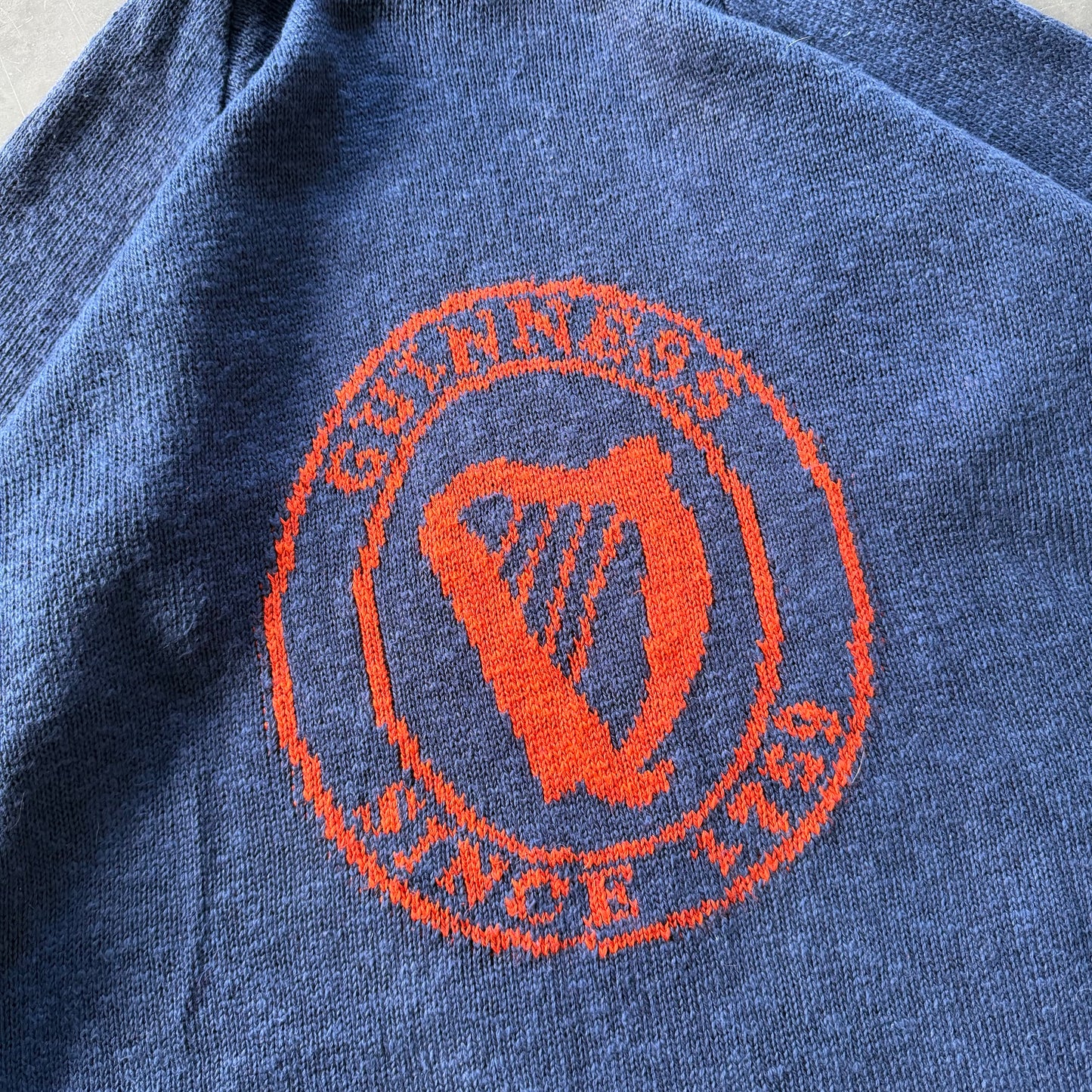 Rare 1980’s Guinness Sweater Size L/XL