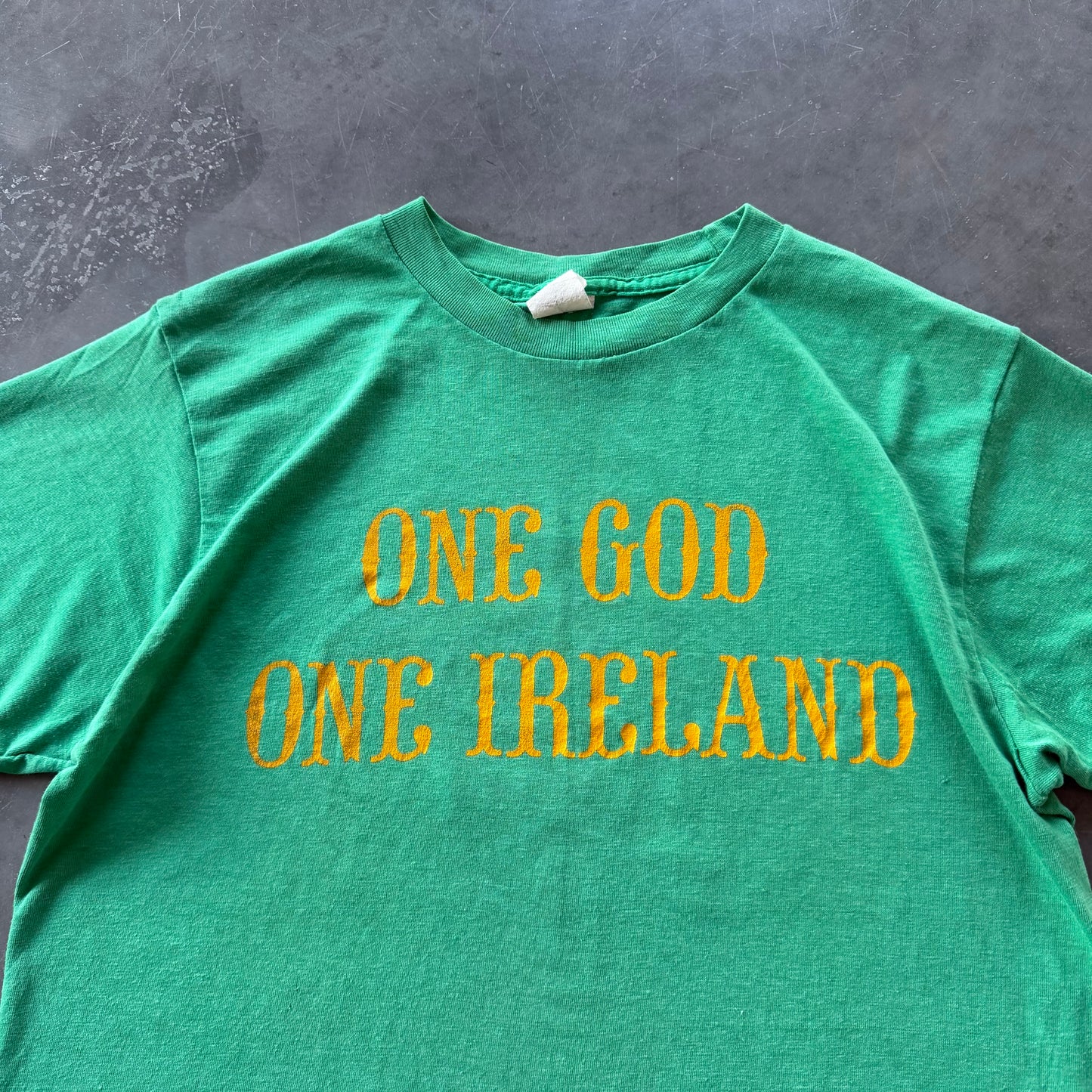 Rare 80’s ‘One God One Ireland’ Tee Size M