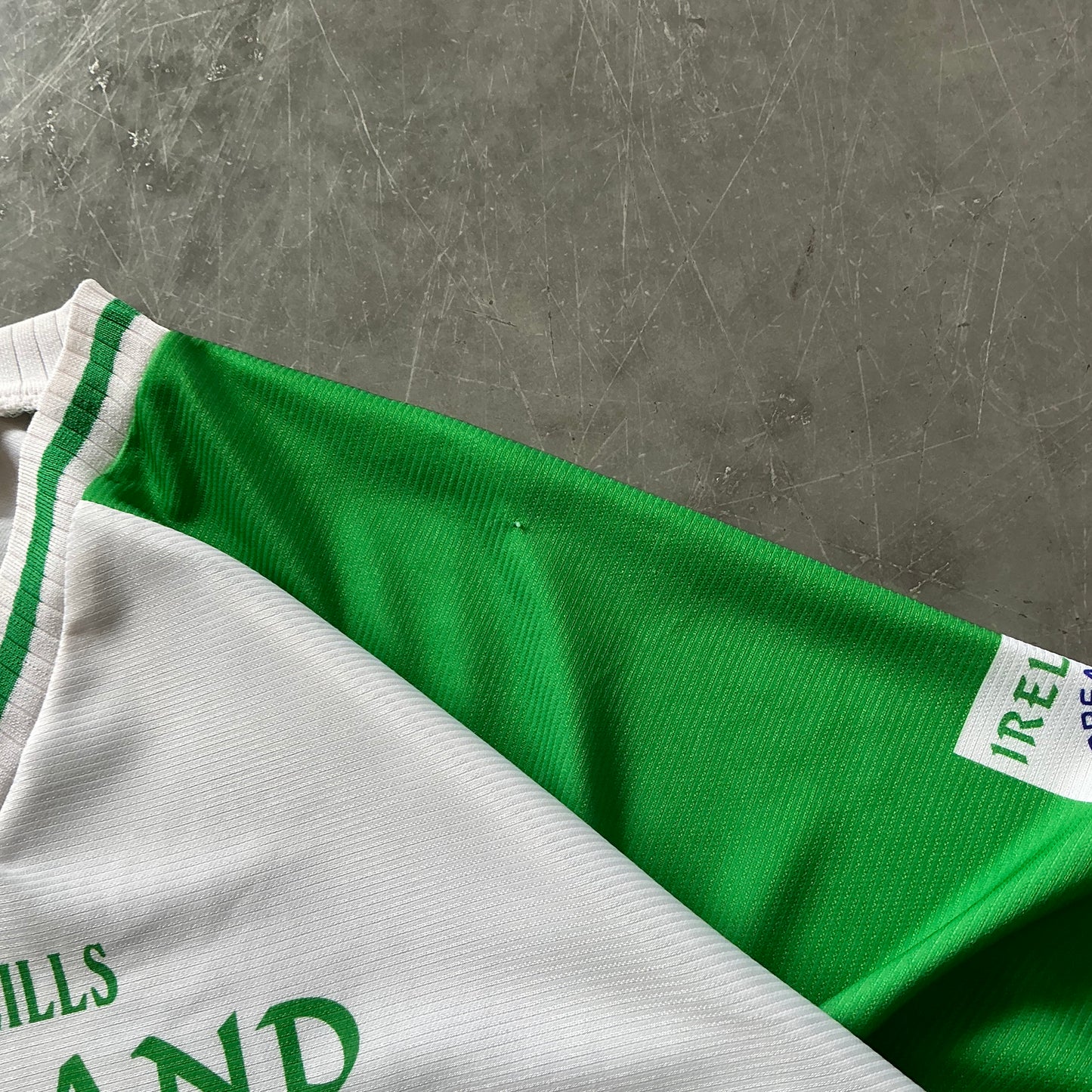 2002 Ireland Korea Jersey Size M/L