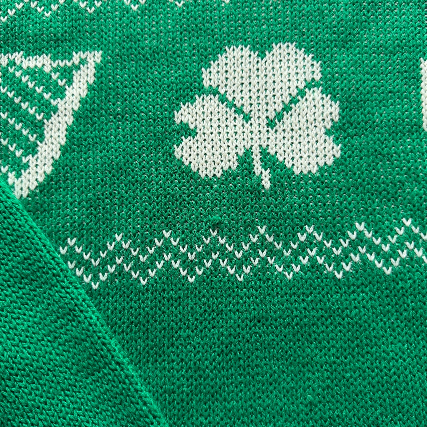 Vintage Shamrock & Harp Sweater Size Small