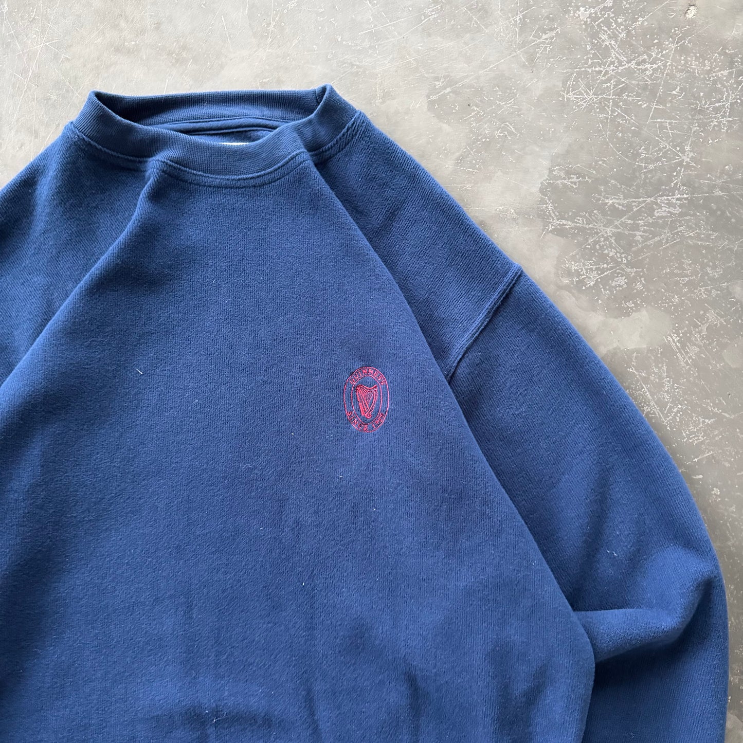 90's Vintage Guinness Sweatshirt Size Medium